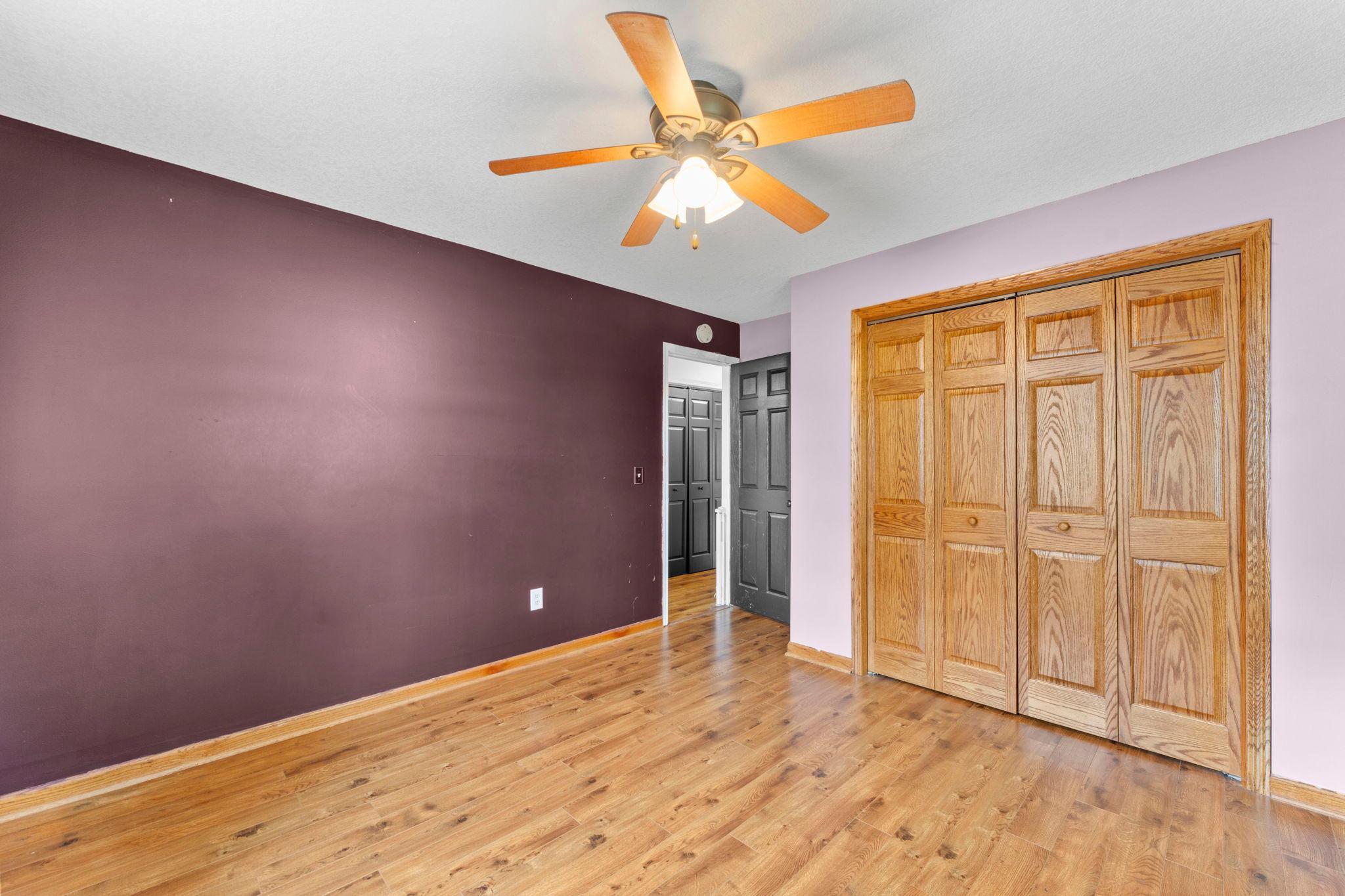 135 Davis Street S Property Photo 24