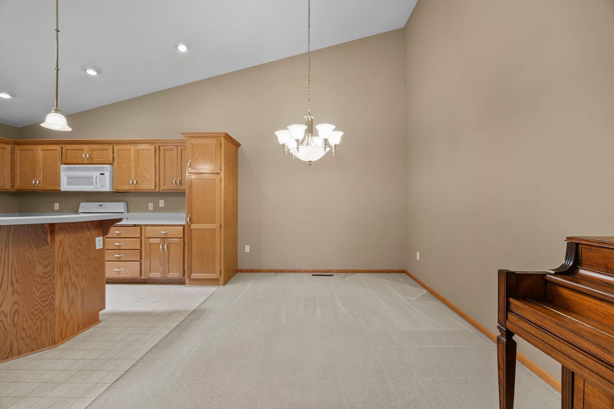 2865 117th Avenue Nw Property Photo 9
