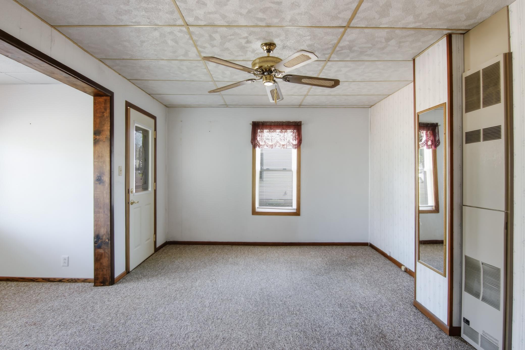 50476 S 2nd Street Property Photo 7