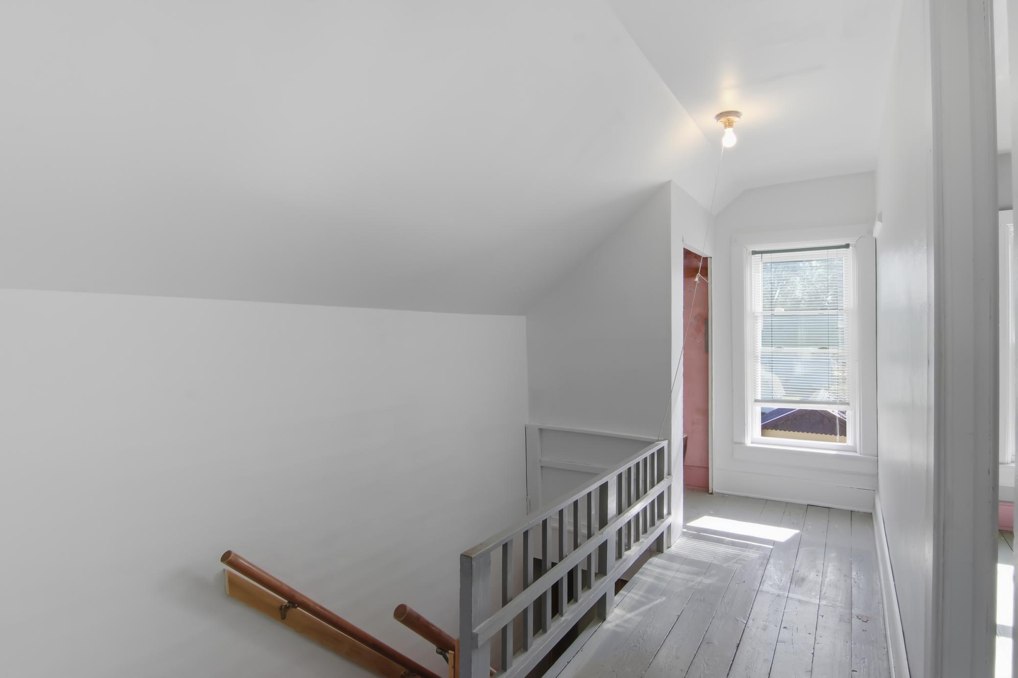 50476 S 2nd Street Property Photo 17