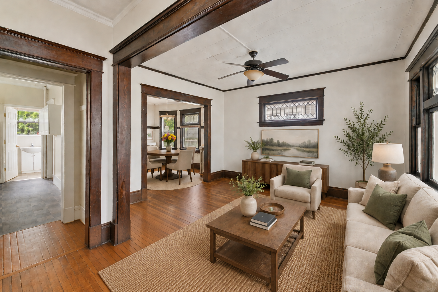 985 5th Street E Property Photo 1