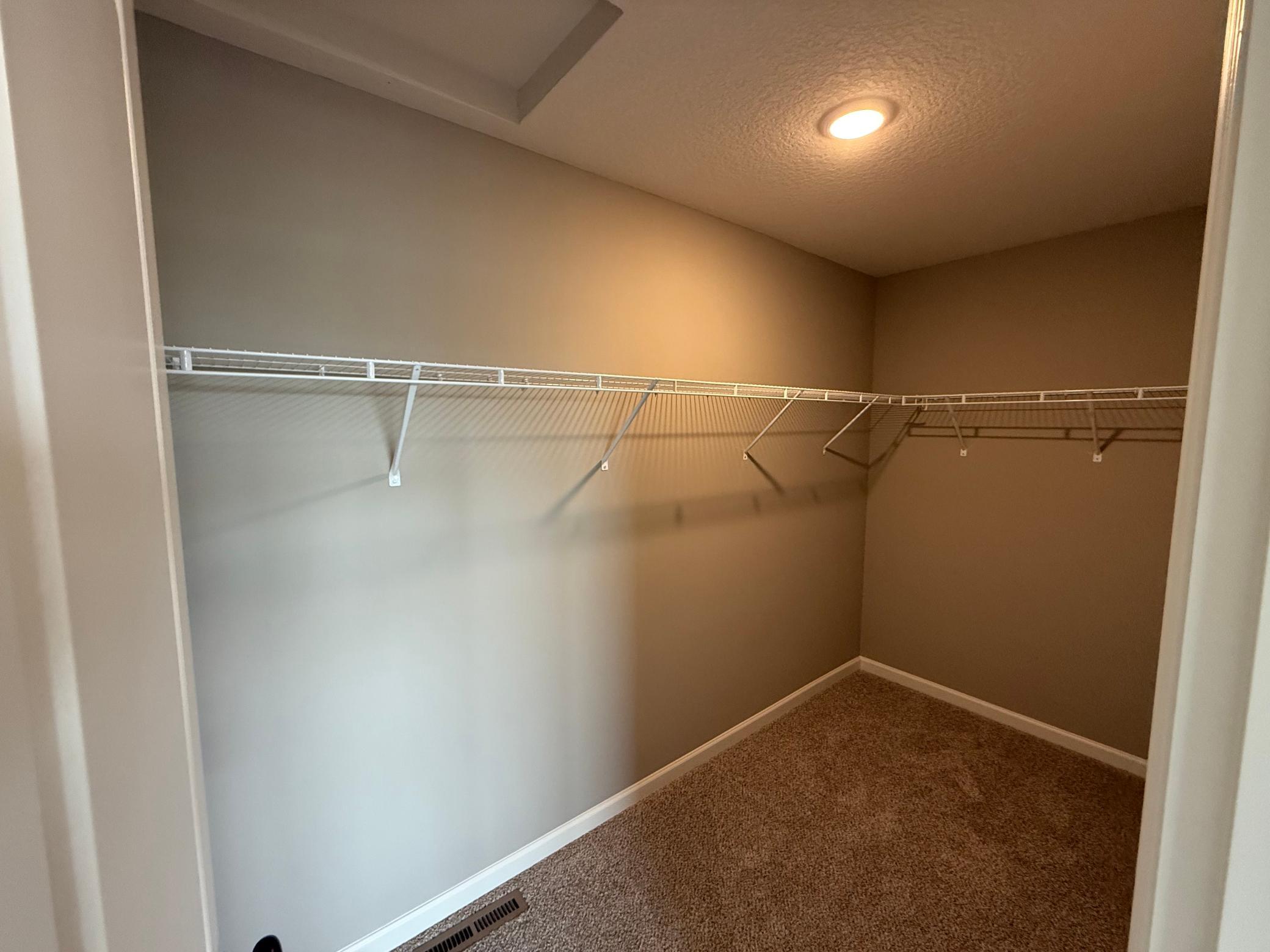 2742 Ivan Avenue Ne Property Photo 15