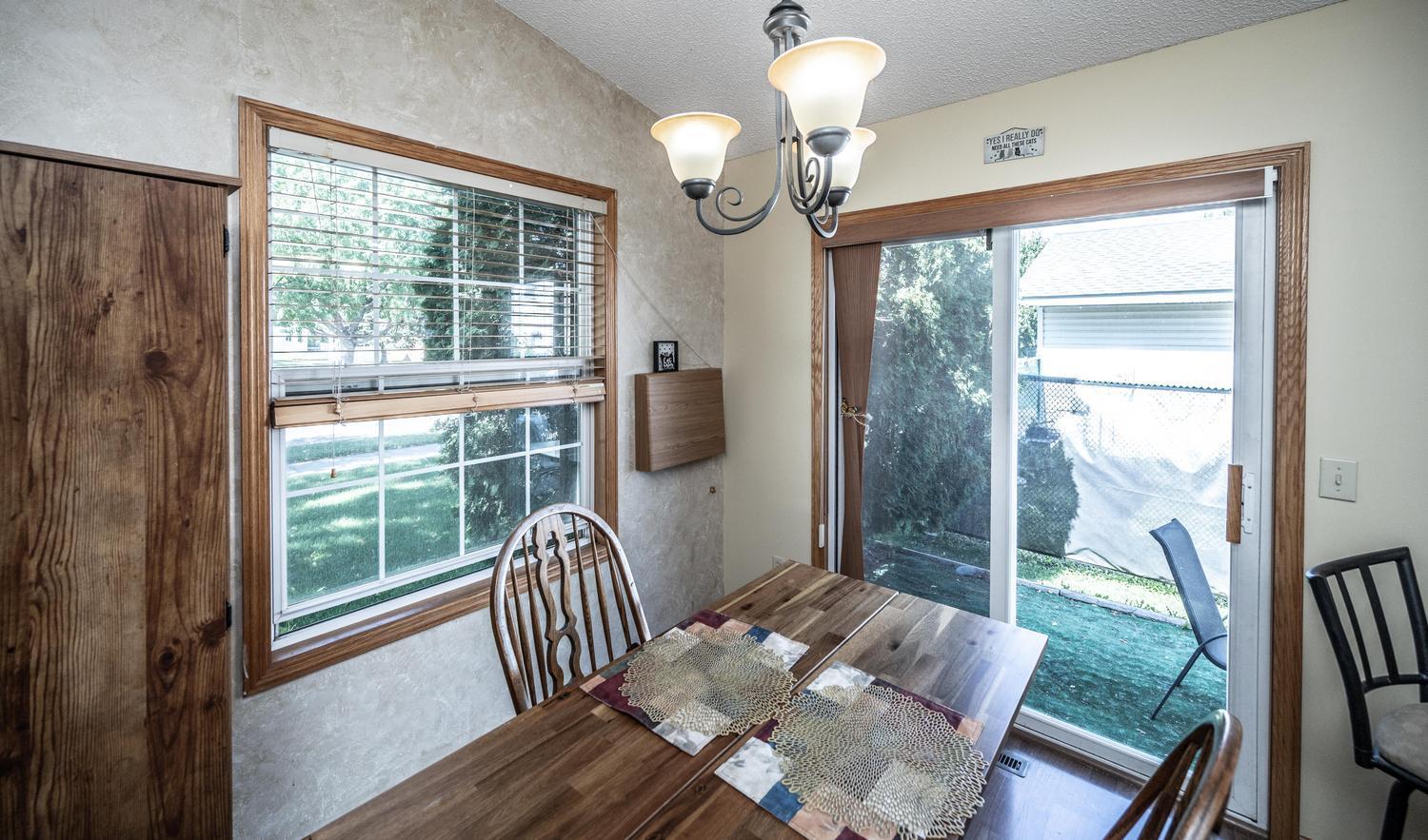 15288 Chokecherry Avenue Property Photo 7
