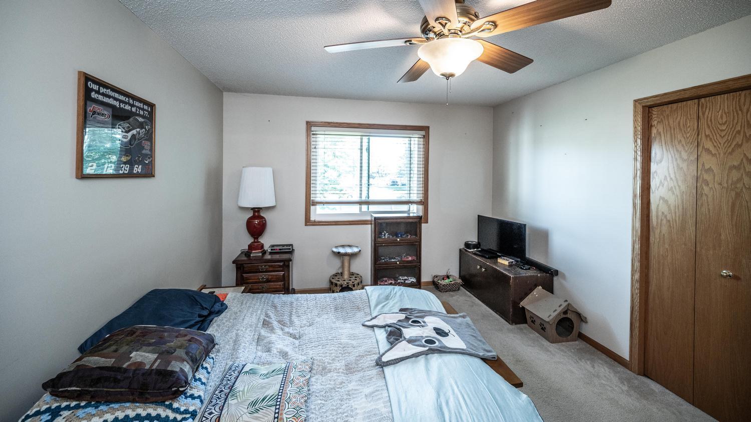 15288 Chokecherry Avenue Property Photo 12