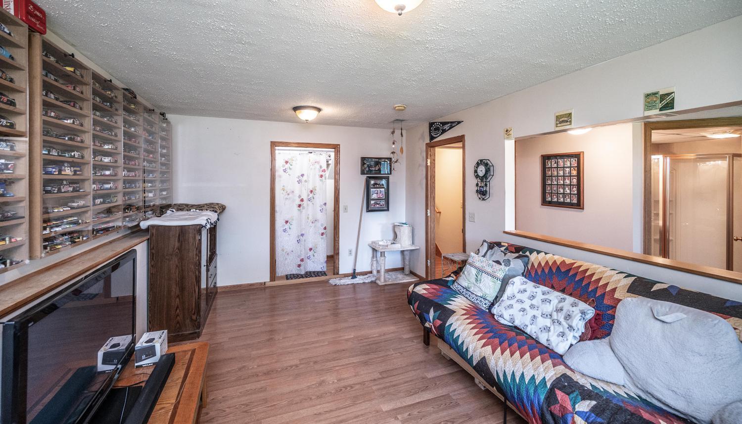 15288 Chokecherry Avenue Property Photo 20