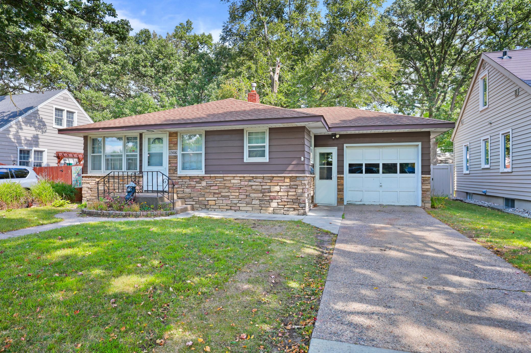 1506 8th Avenue N Property Photo 3