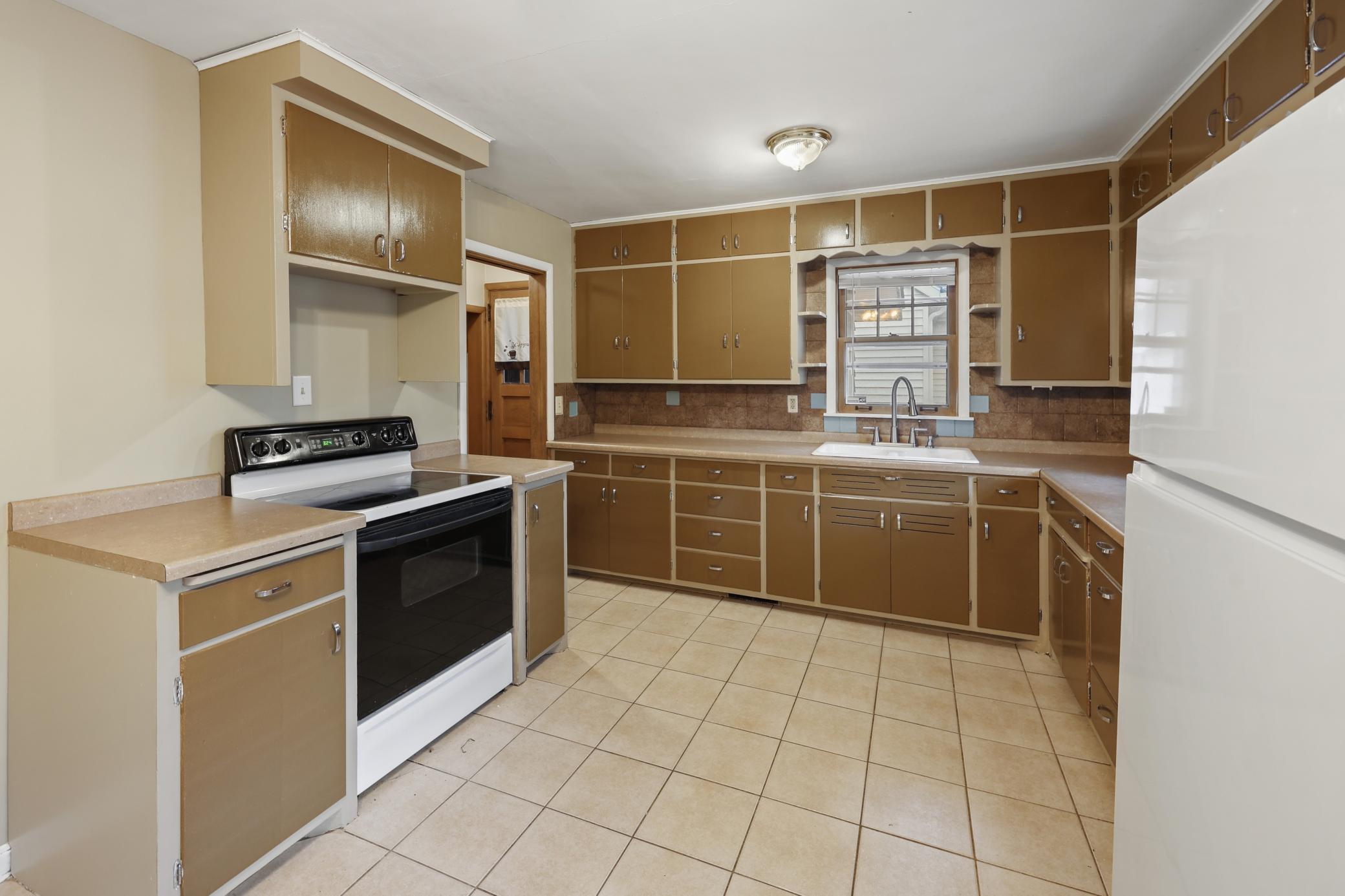 1506 8th Avenue N Property Photo 10