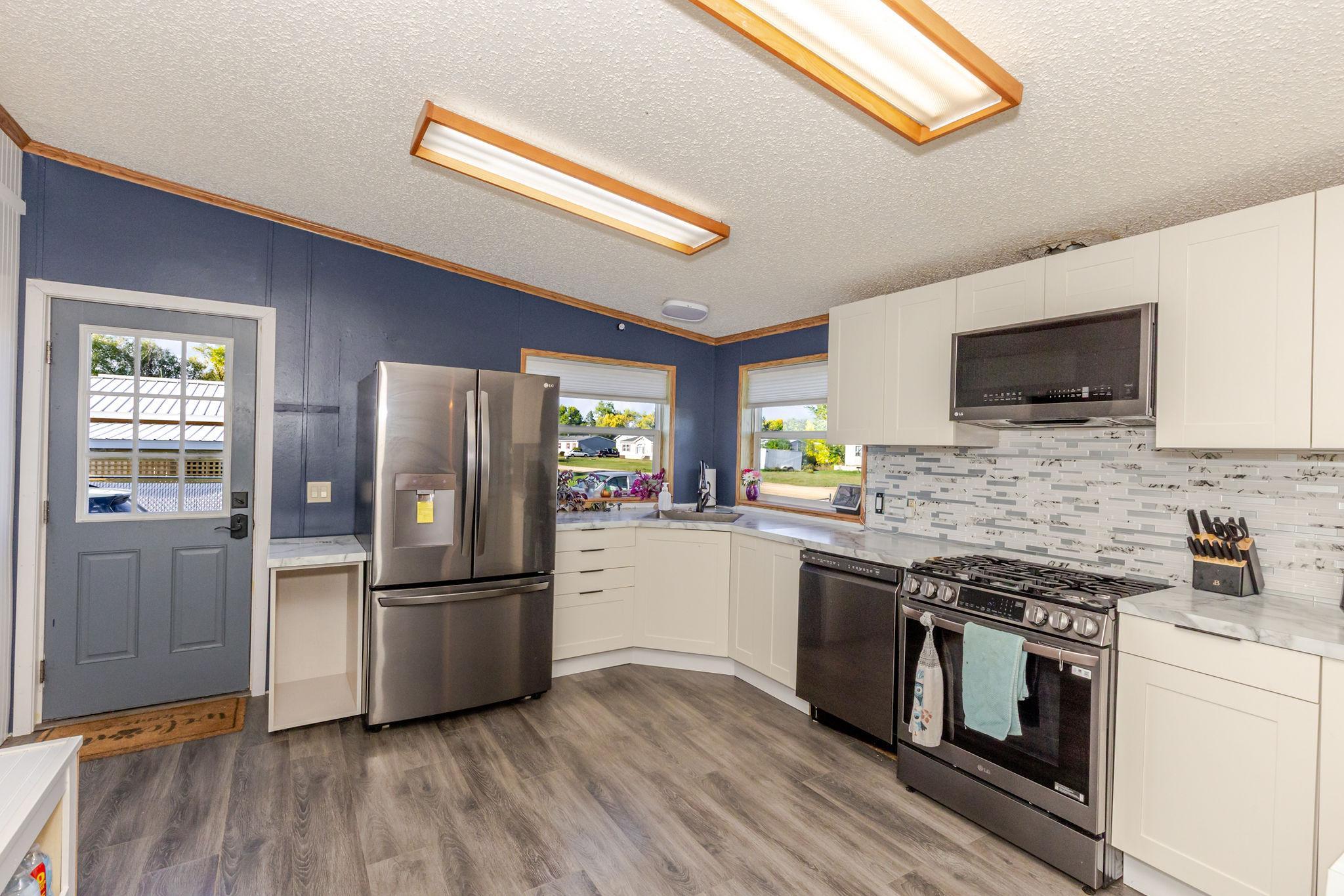 146 4th Street Property Photo 7