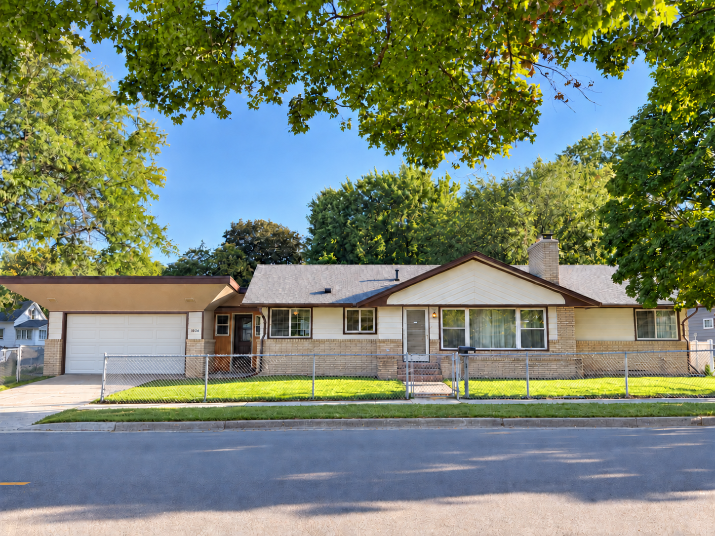 1894 Minnehaha Avenue E Property Photo 1