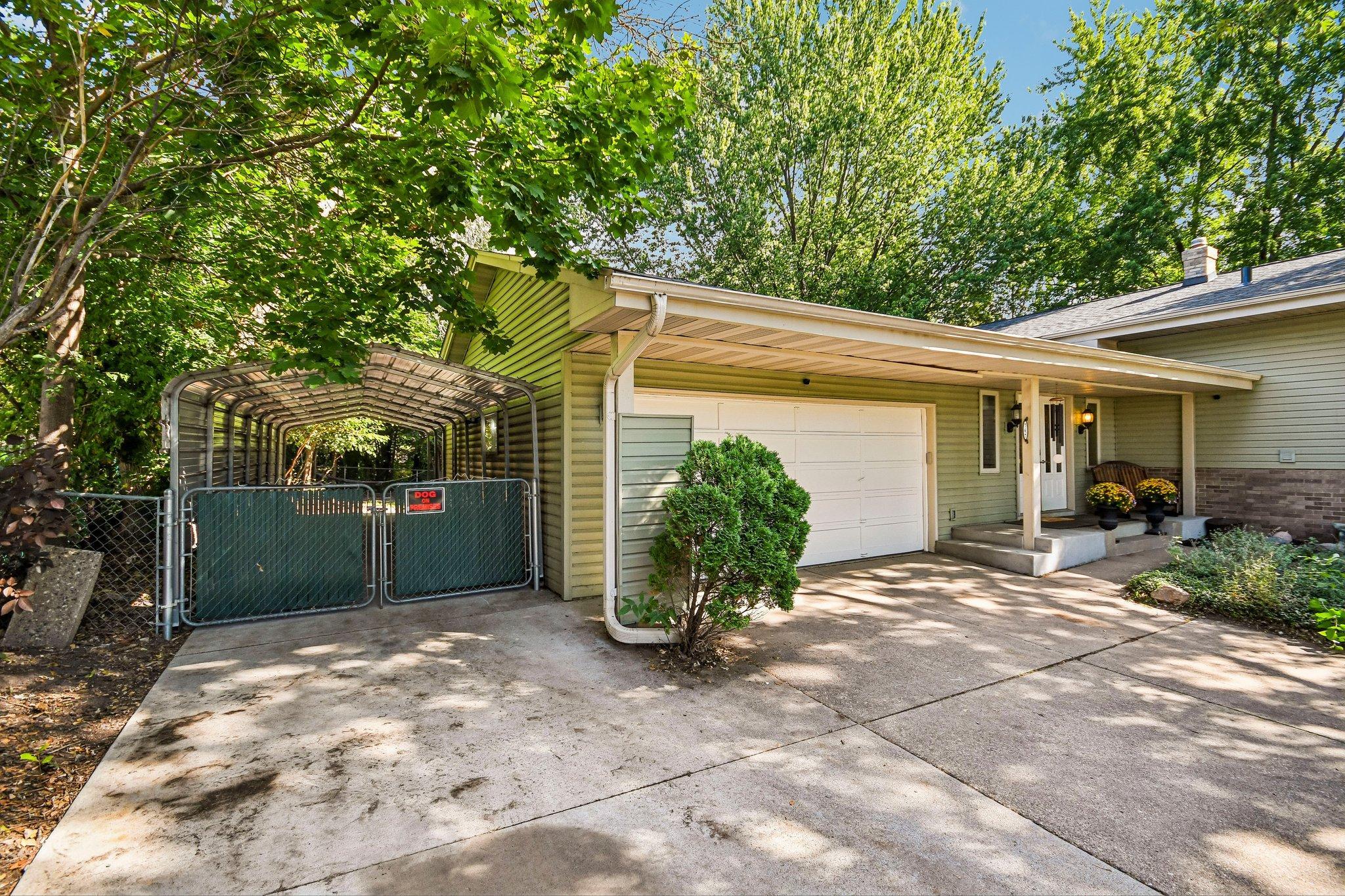 767 Eldridge Avenue E Property Photo 4