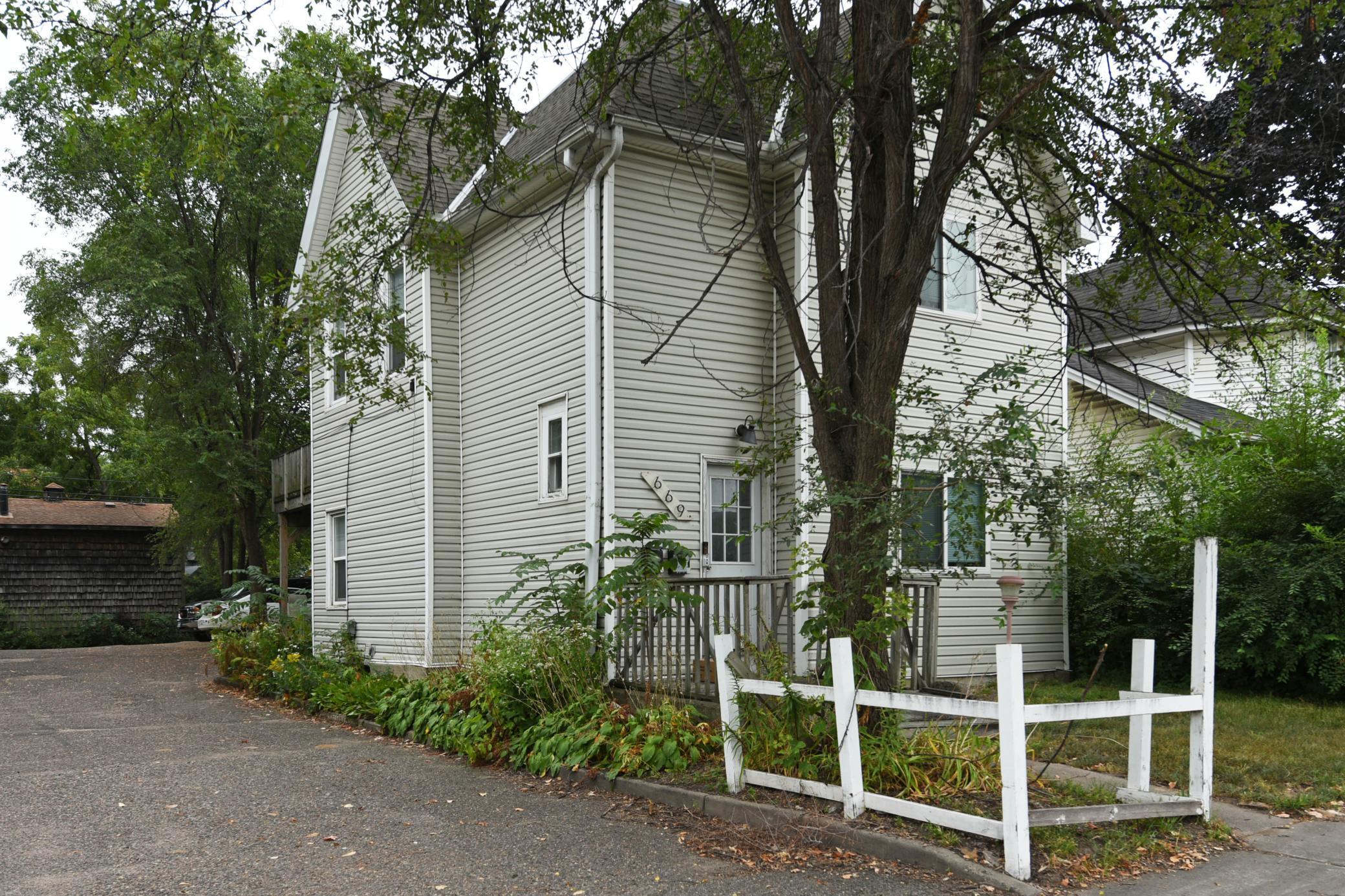669 Old Highway 8 Nw Property Photo 2