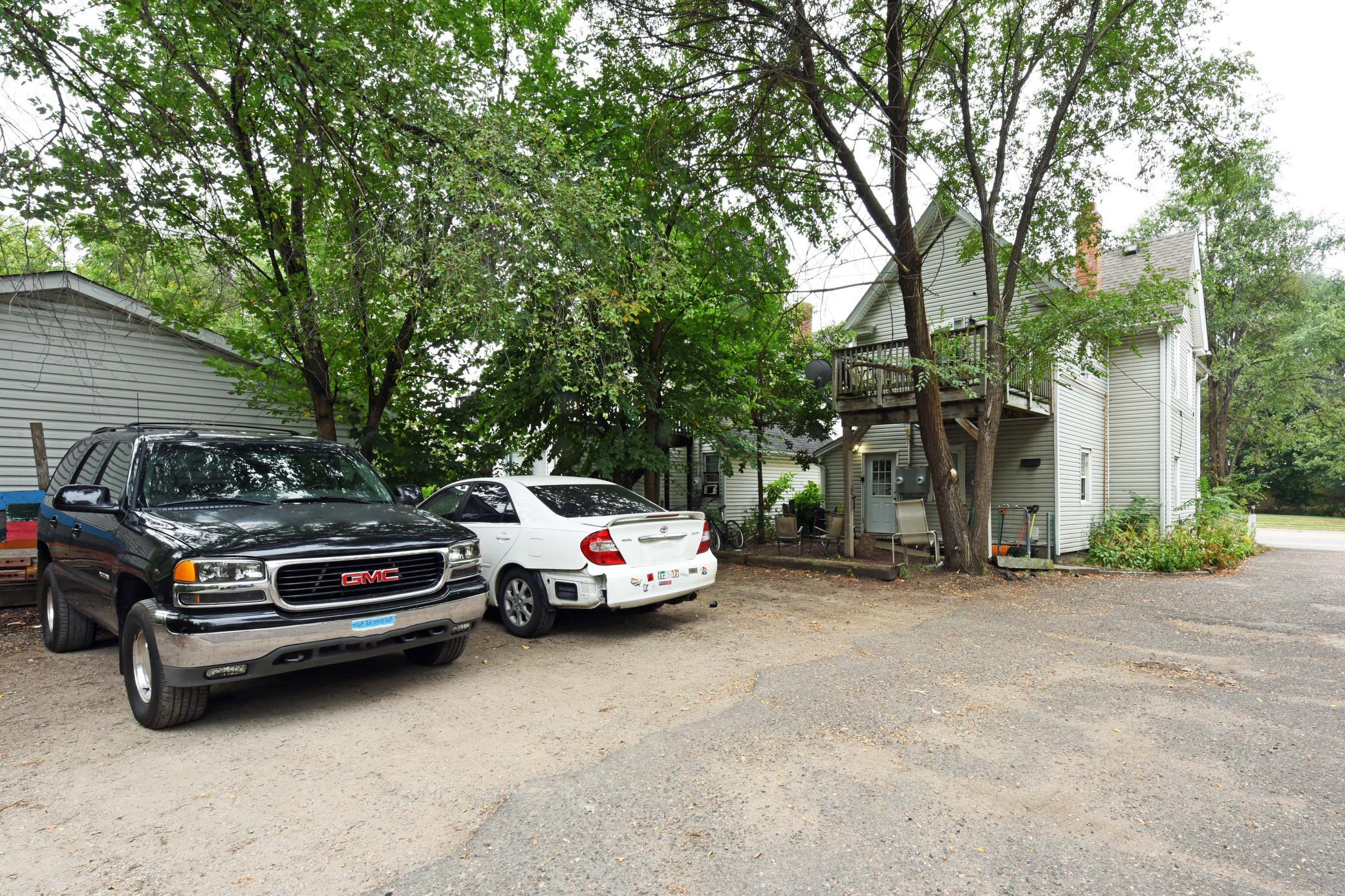 669 Old Highway 8 Nw Property Photo 17