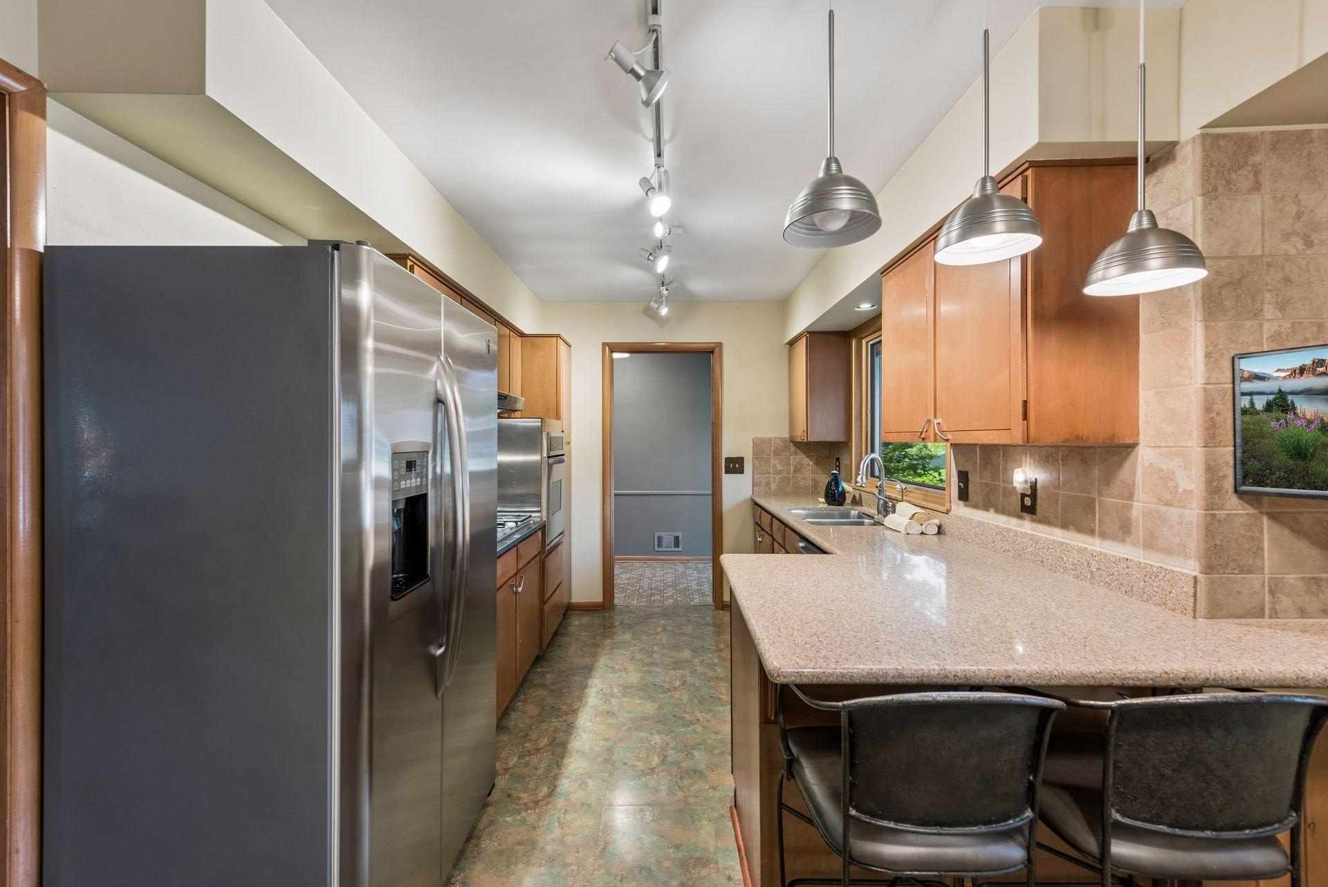 15509 Holdridge Road E Property Photo 15