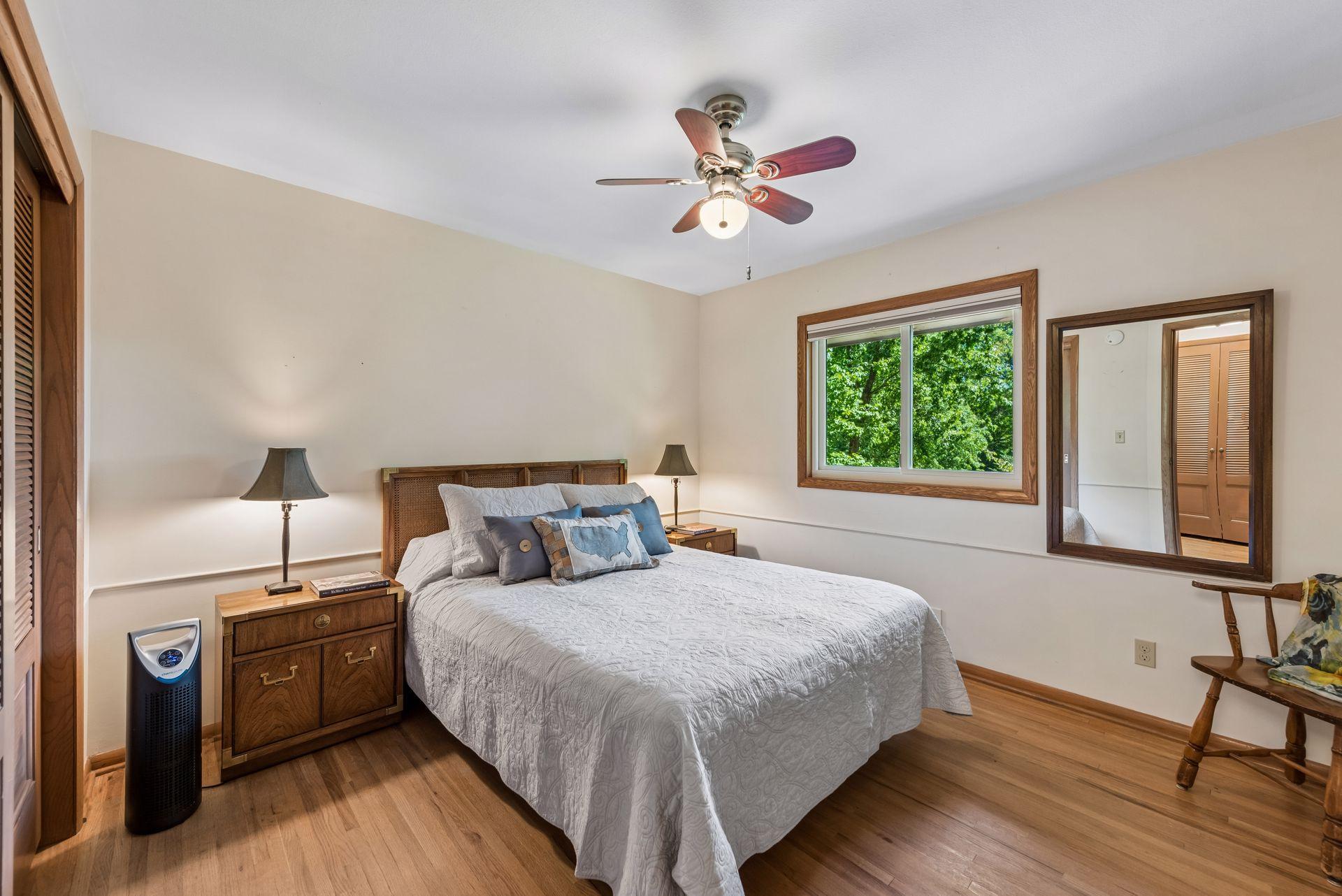 15509 Holdridge Road E Property Photo 33