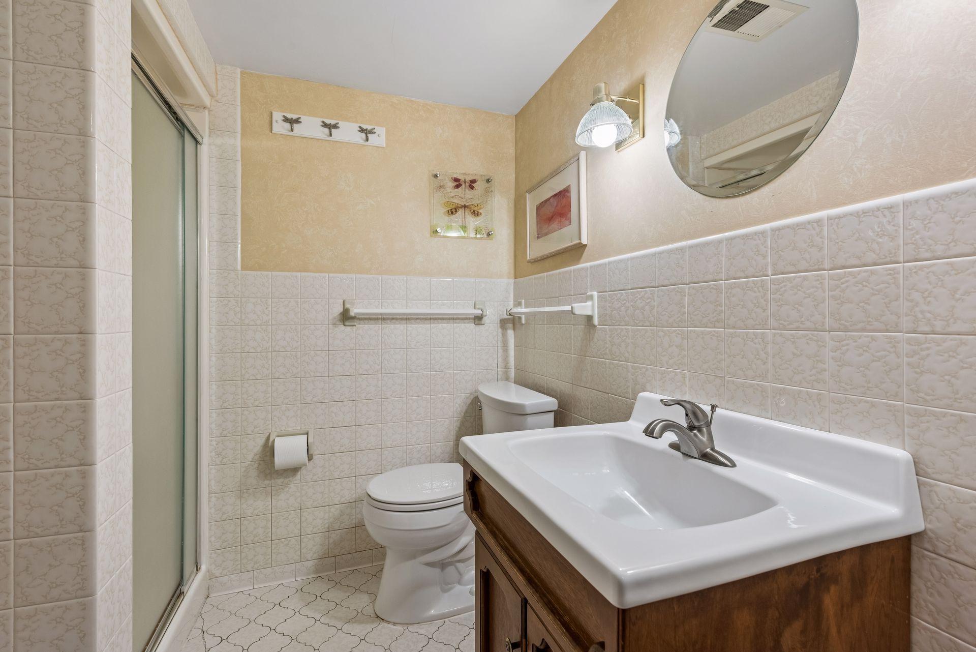 15509 Holdridge Road E Property Photo 46
