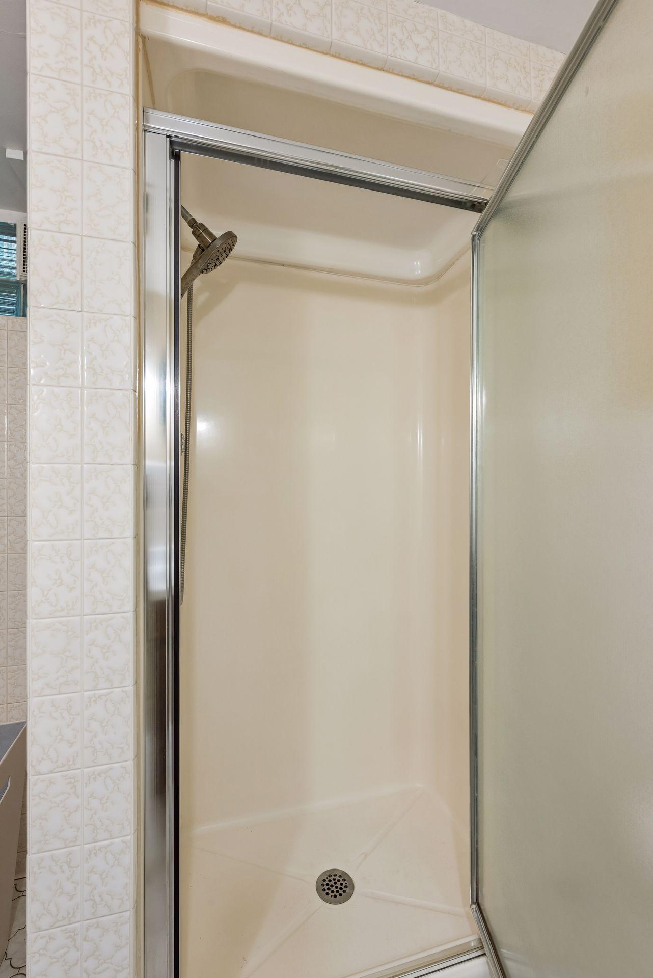 15509 Holdridge Road E Property Photo 47