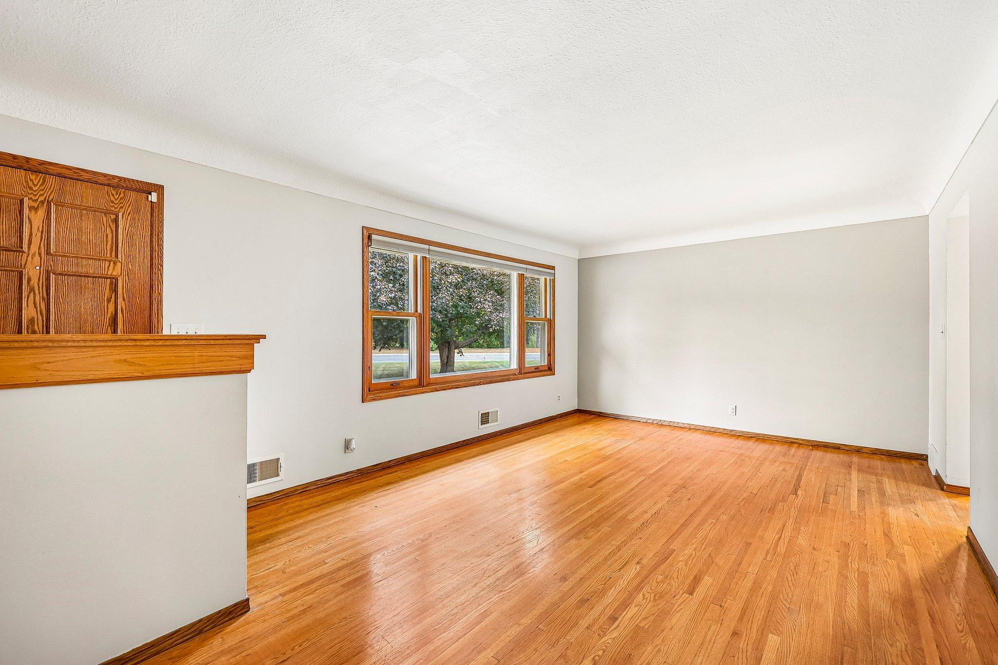 2804 Beam Lane Property Photo 8