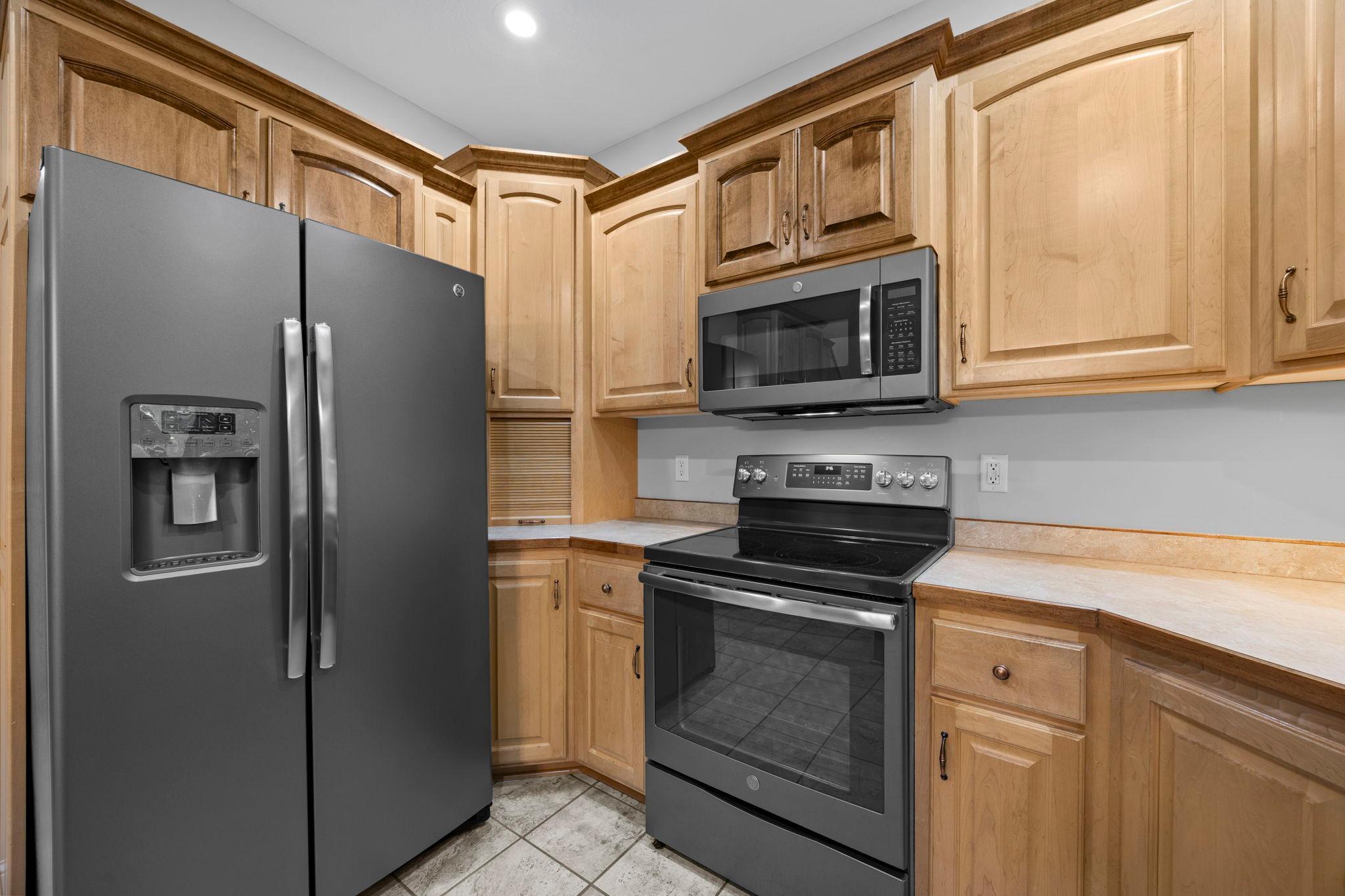 3214 Shorewood Drive Property Photo 36