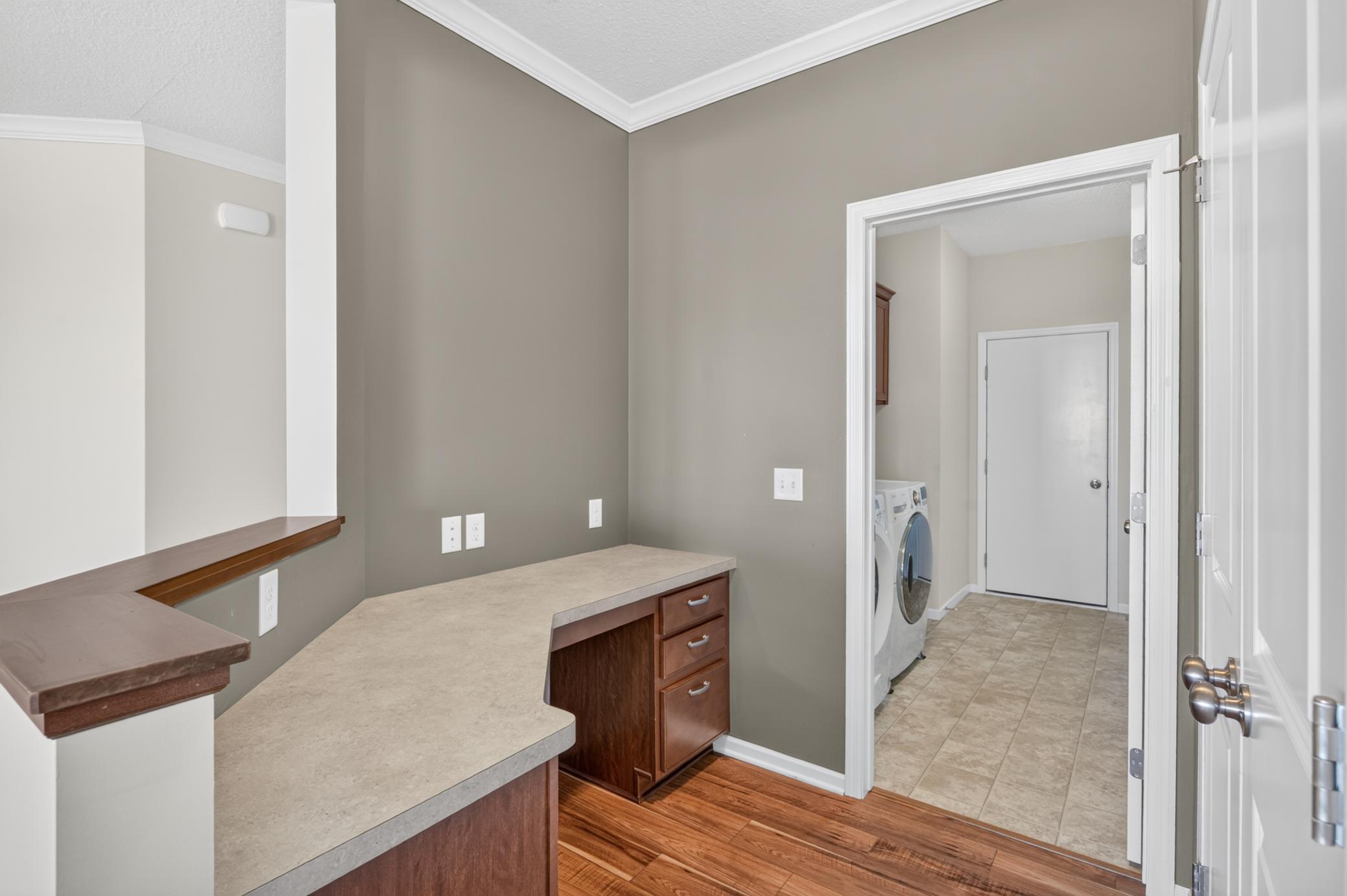 9216 Lighthouse Lane Property Photo 11