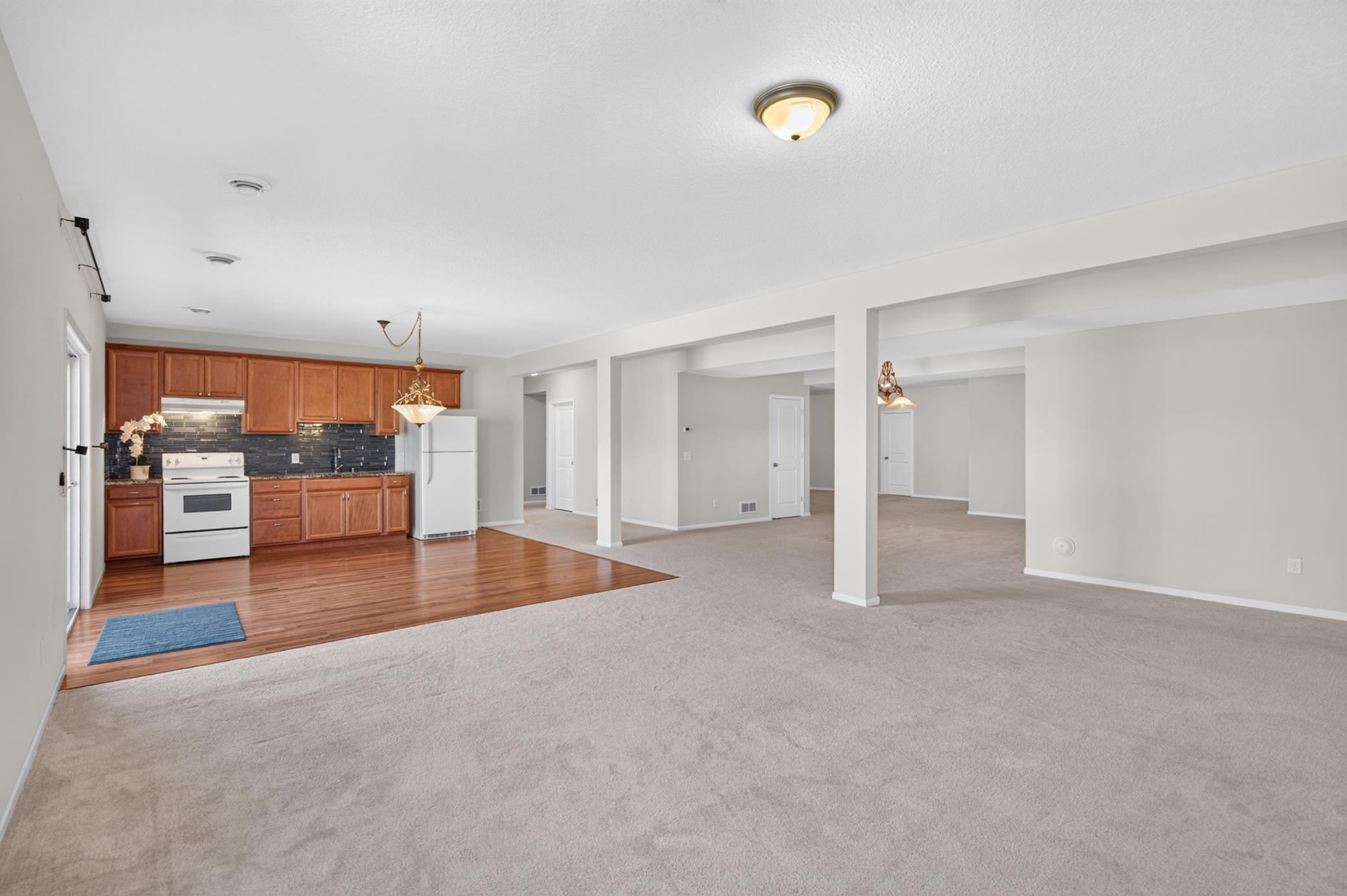 9216 Lighthouse Lane Property Photo 25
