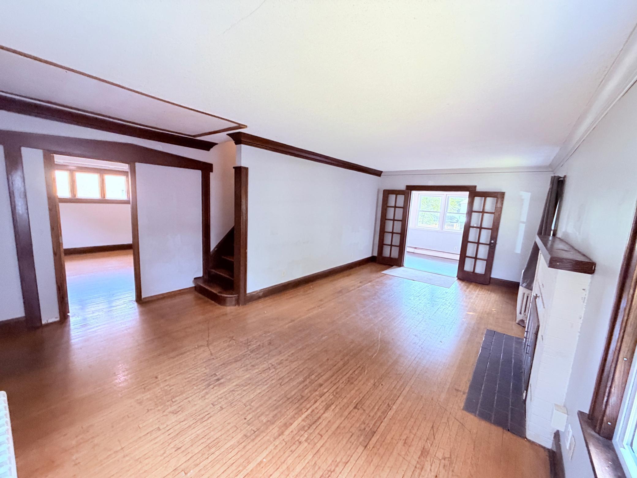 406 7th Avenue S Property Photo 5