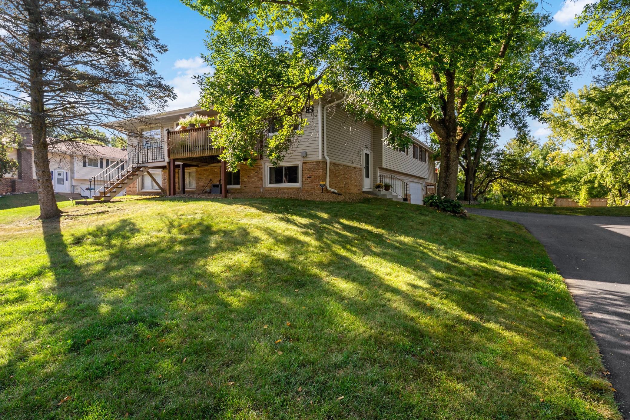 1177 Timbershore Lane Property Photo 1