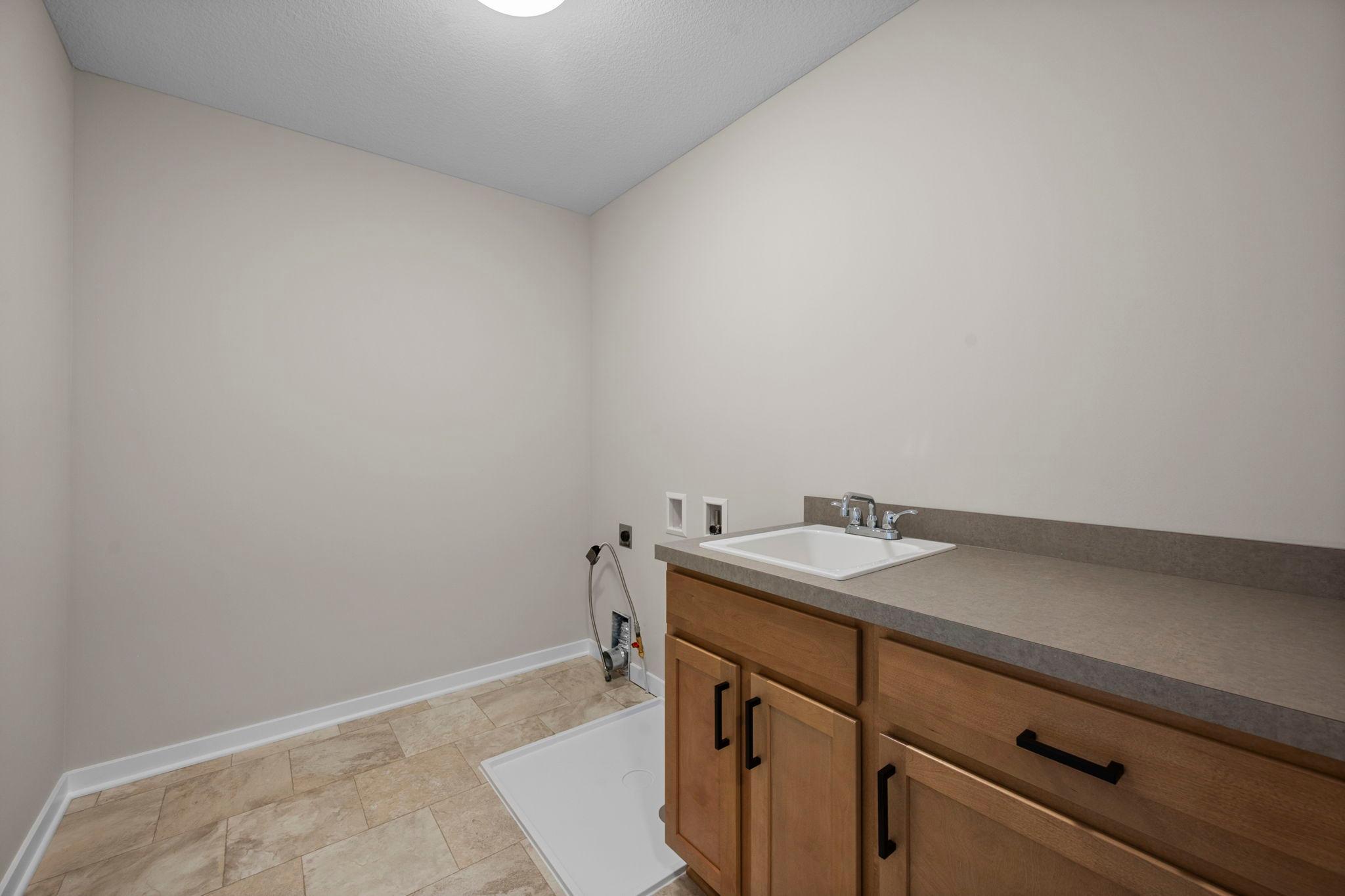578 Sienna Drive Property Photo 43