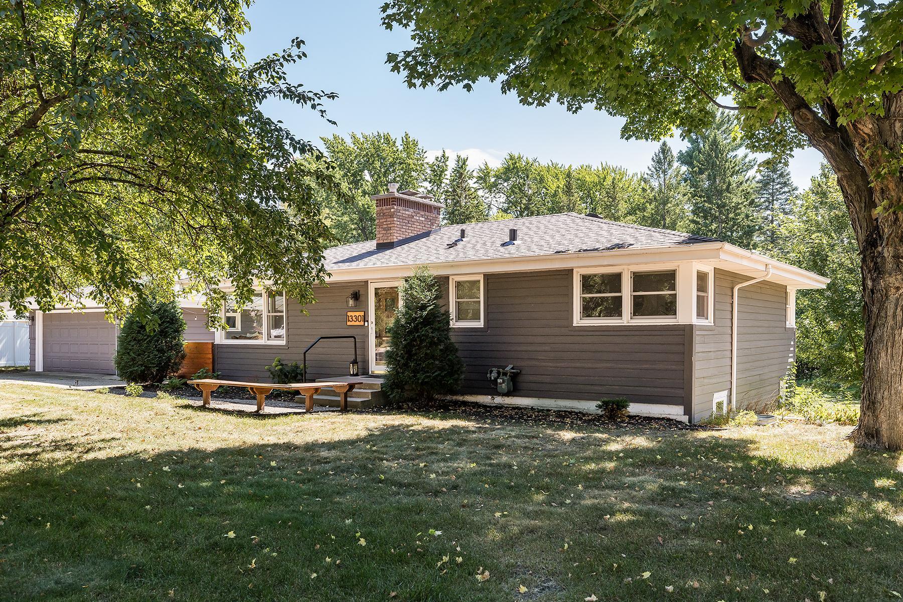 13301 Windyhill Road Property Photo 1