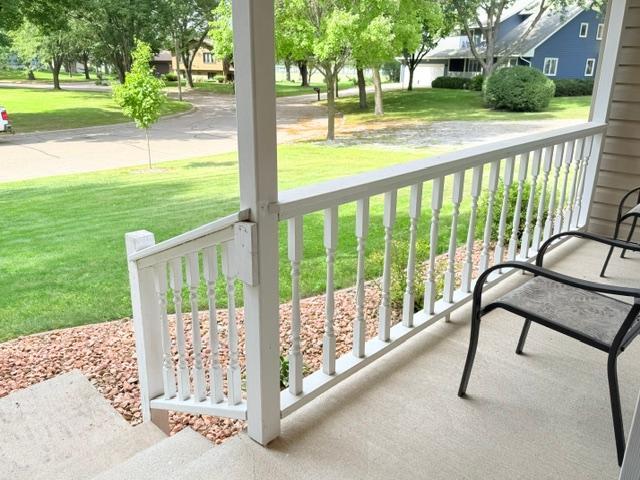 714 E Crescent Lane Property Photo 6