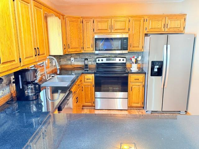714 E Crescent Lane Property Photo 11
