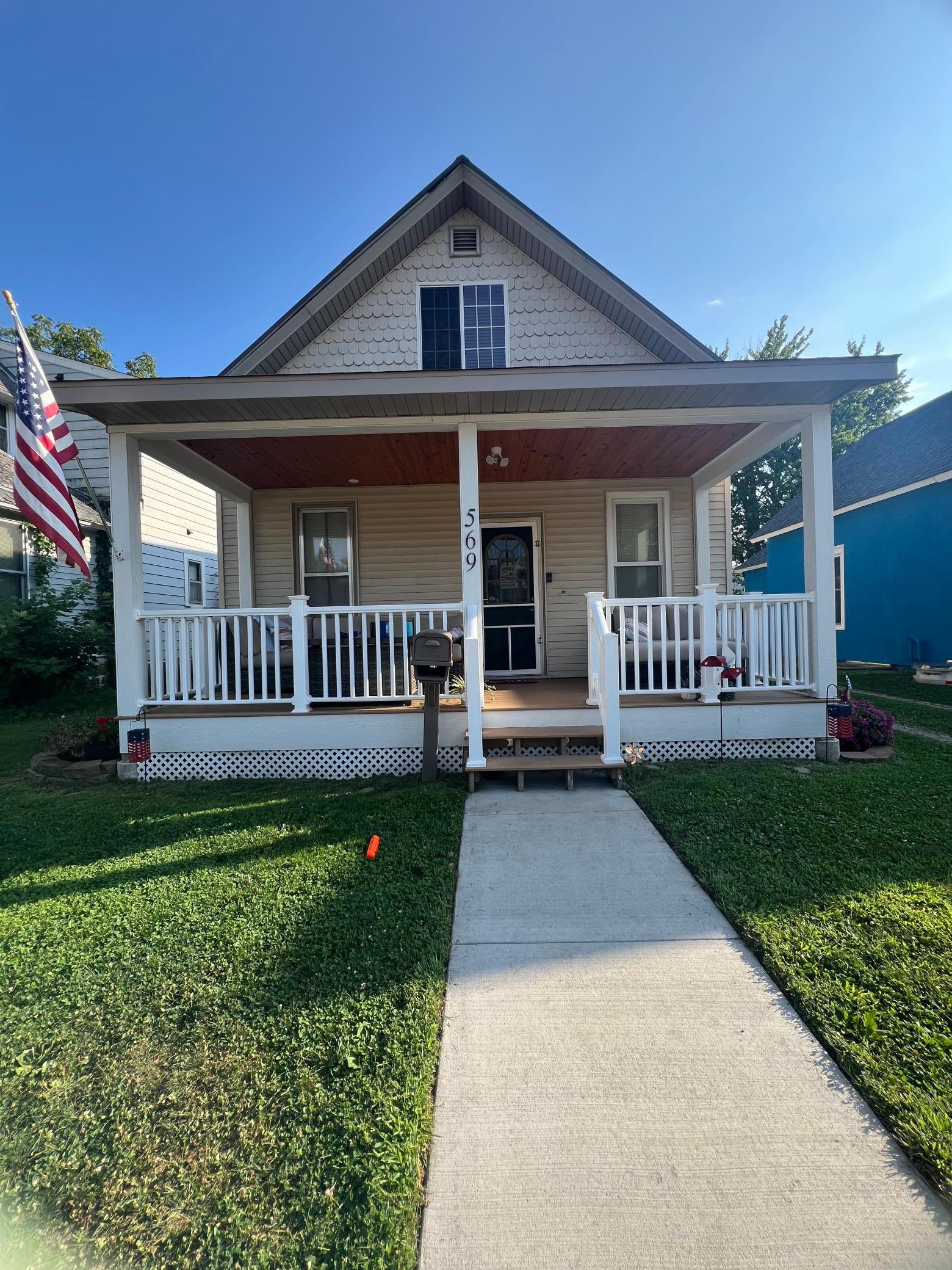 569 W Wabasha Street Property Photo 1