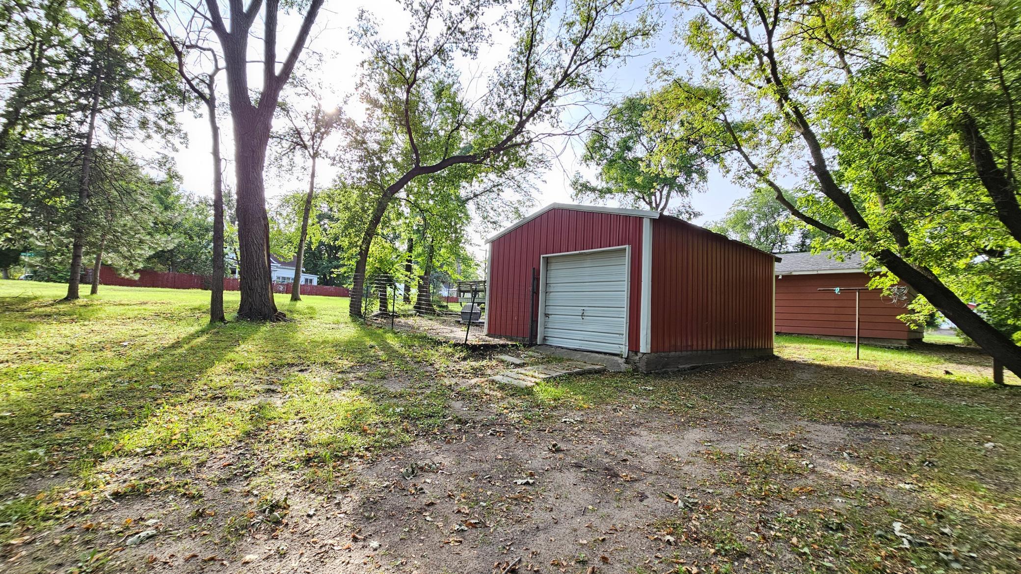 103 2nd Avenue S Property Photo 34