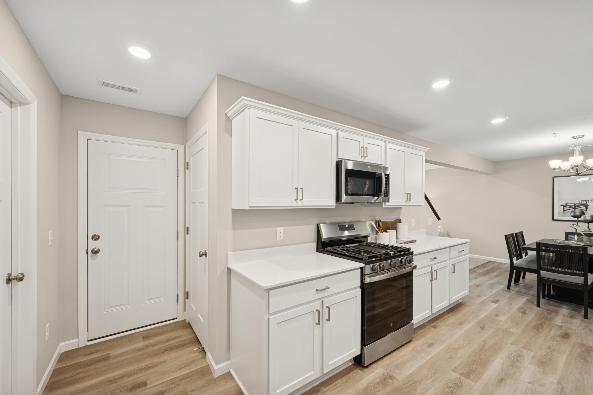 2103 Birch Lane Property Photo 5