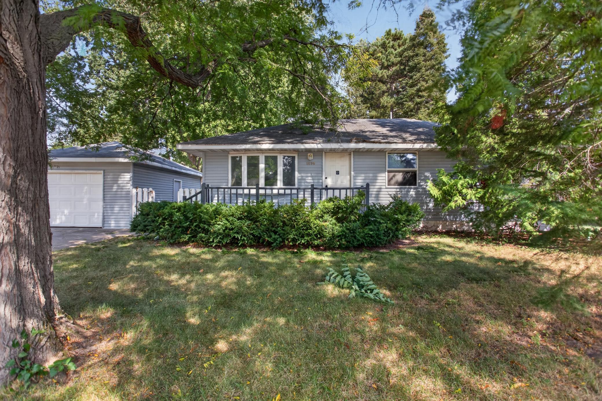 1699 Oakwood Drive Property Photo 1