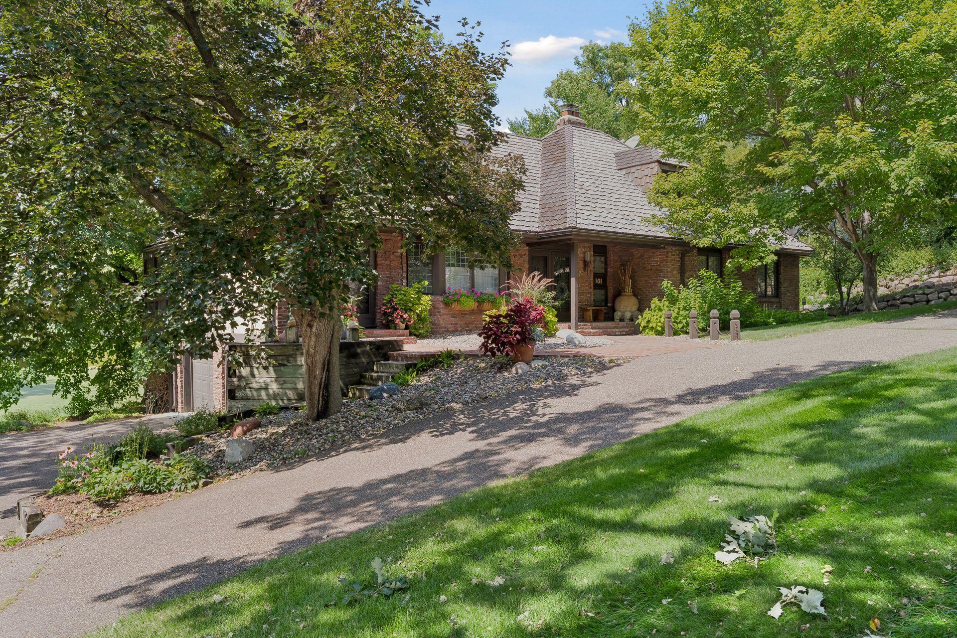 101 Ardmore Drive Property Photo 3