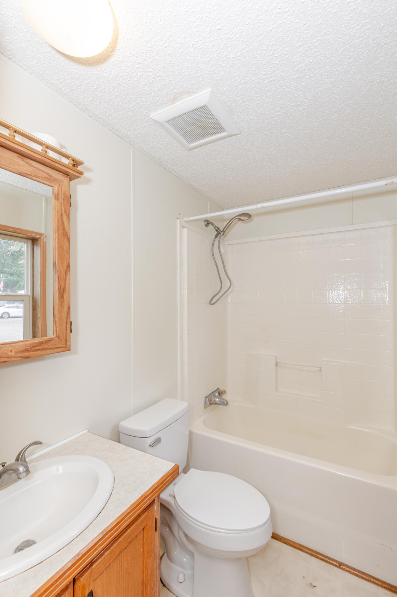 21 Horseshoe Bend Property Photo 35