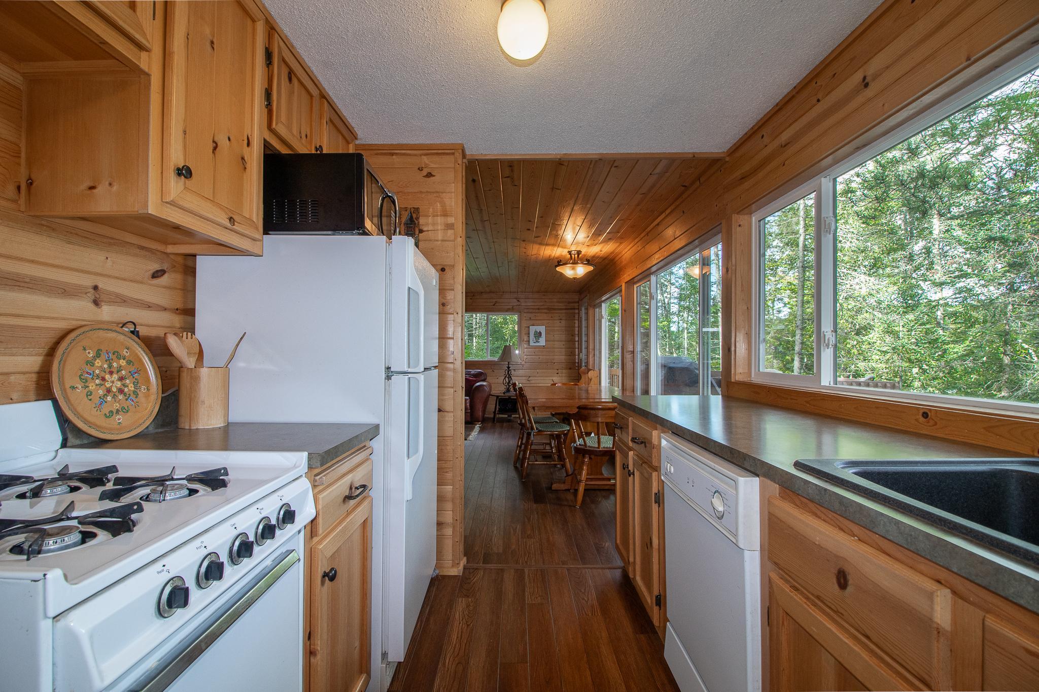 7120 Quentin Road Ne Property Photo 19