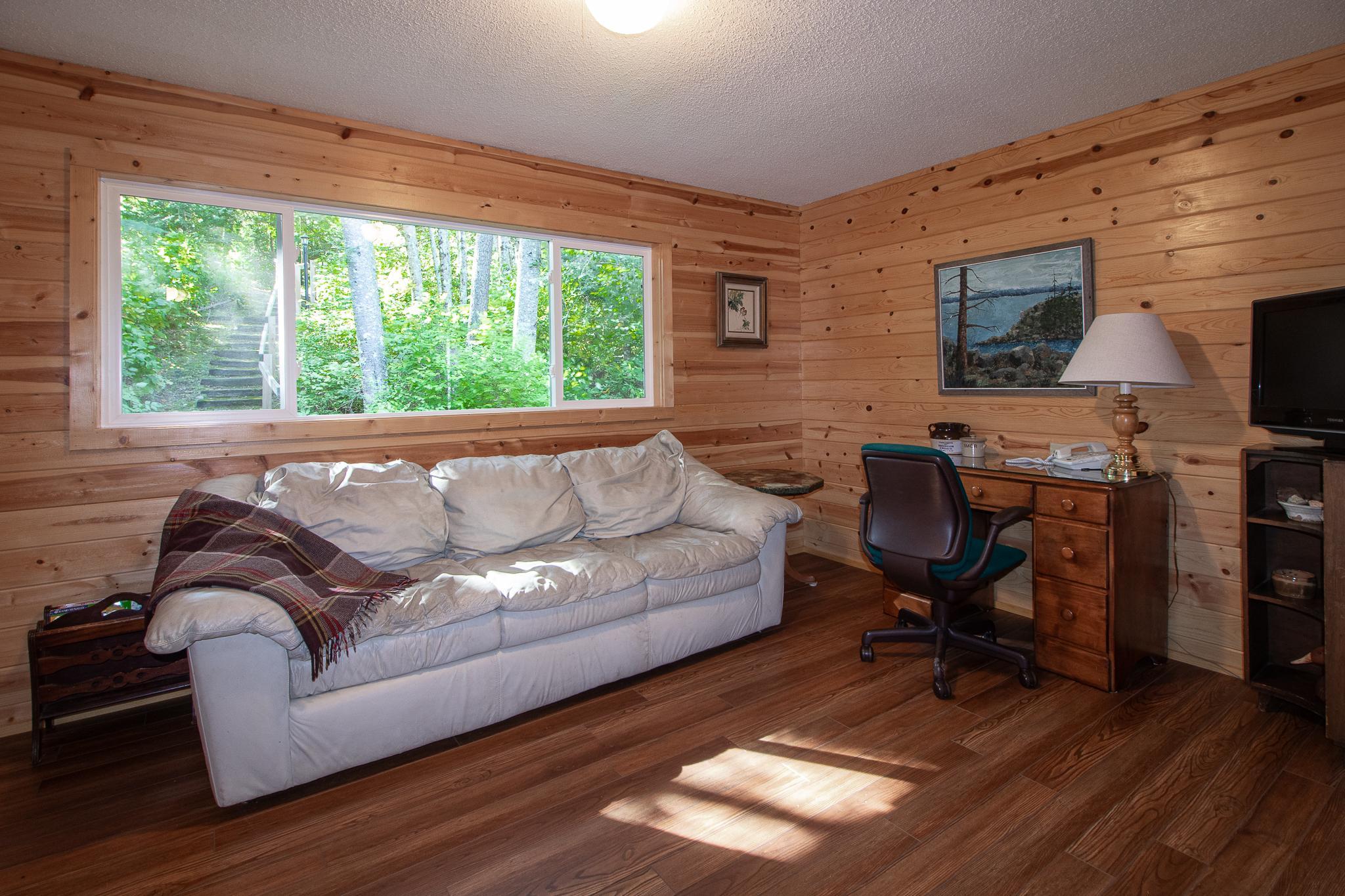 7120 Quentin Road Ne Property Photo 25