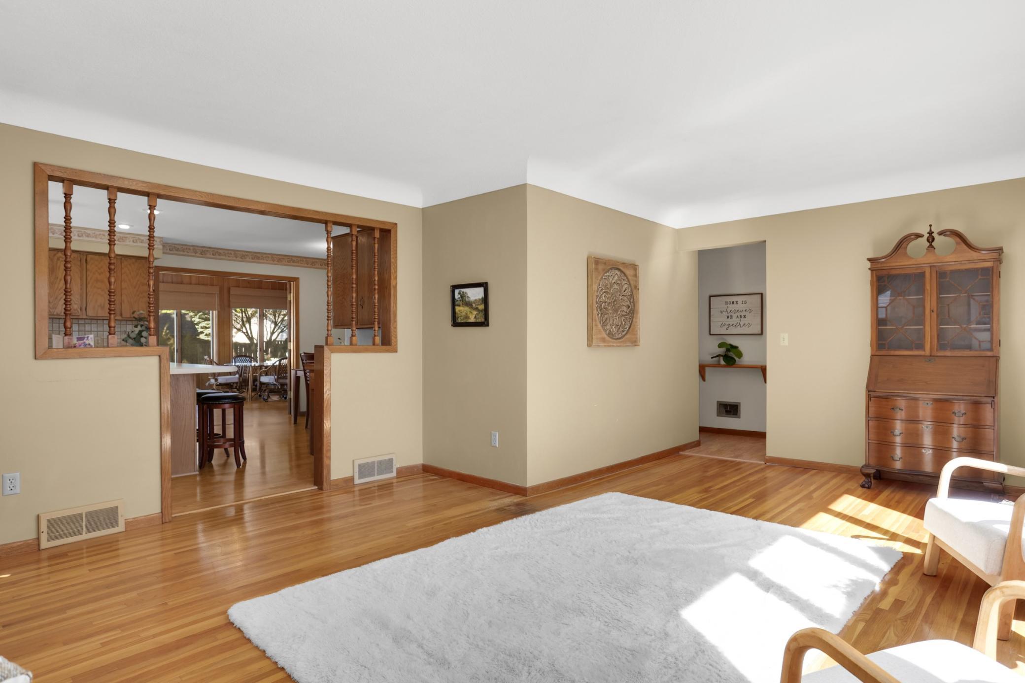404 15th Street W Property Photo 7