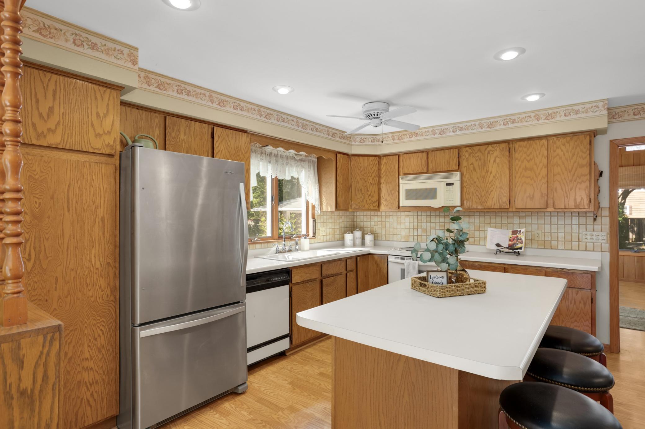 404 15th Street W Property Photo 8