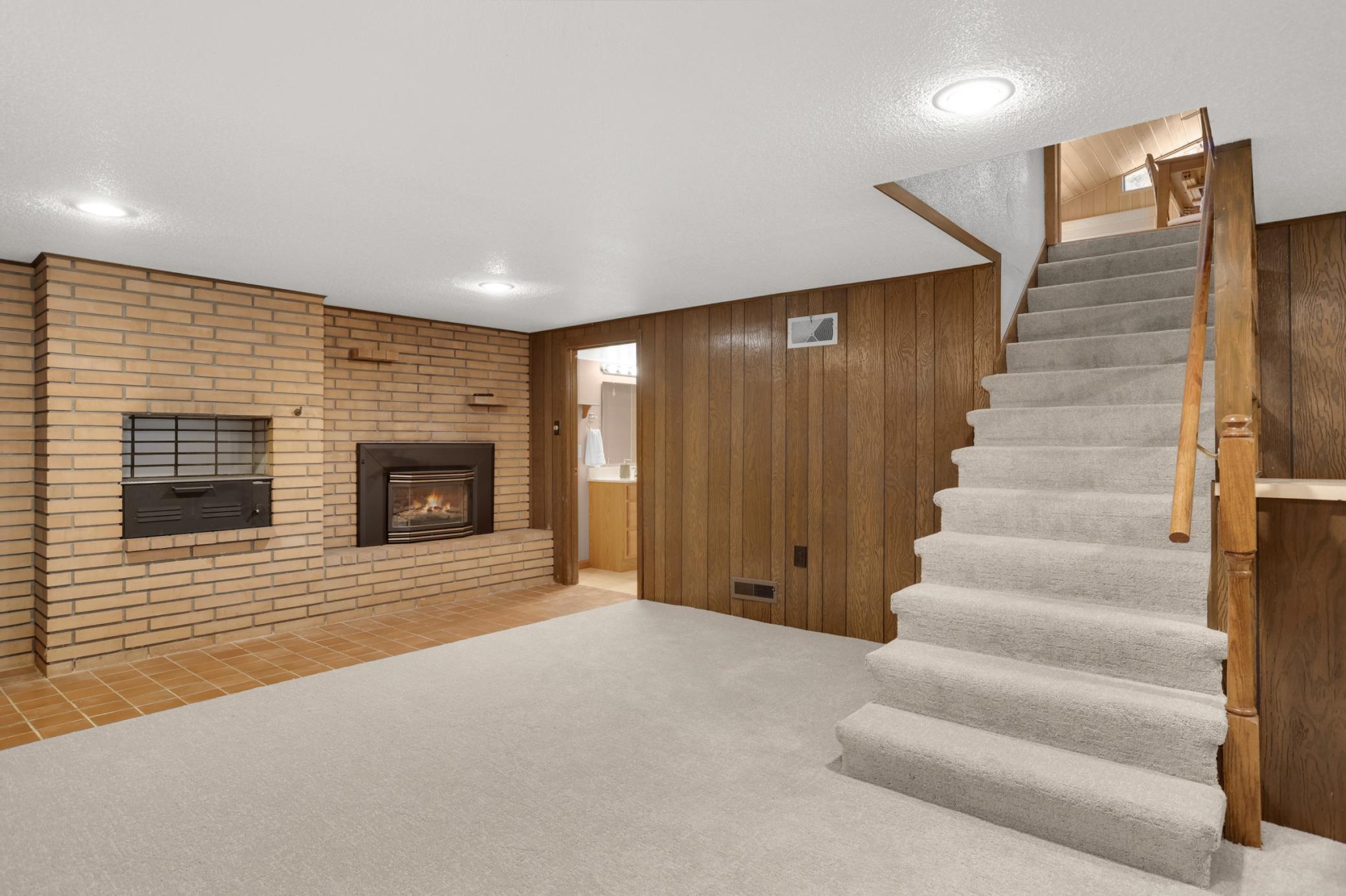 404 15th Street W Property Photo 23