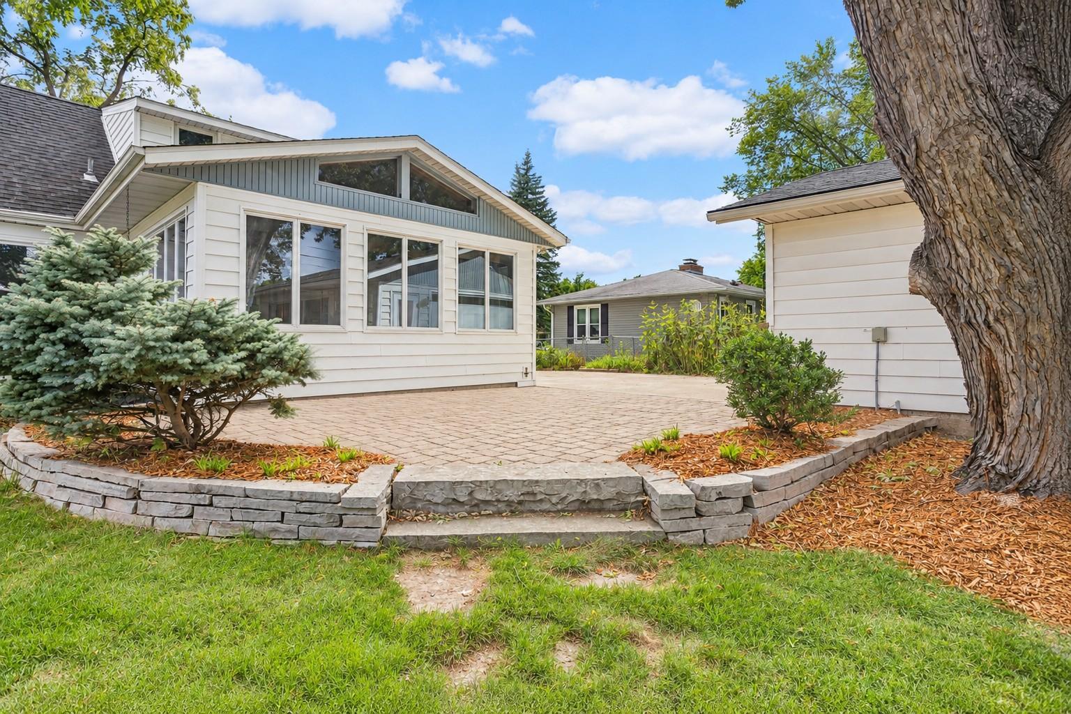 404 15th Street W Property Photo 29