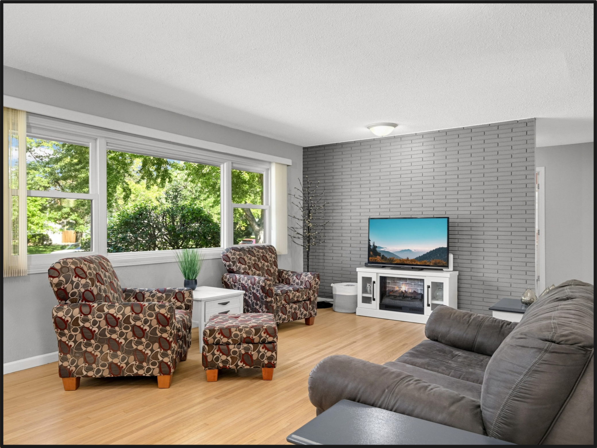 5817 Pearson Drive Property Photo 2