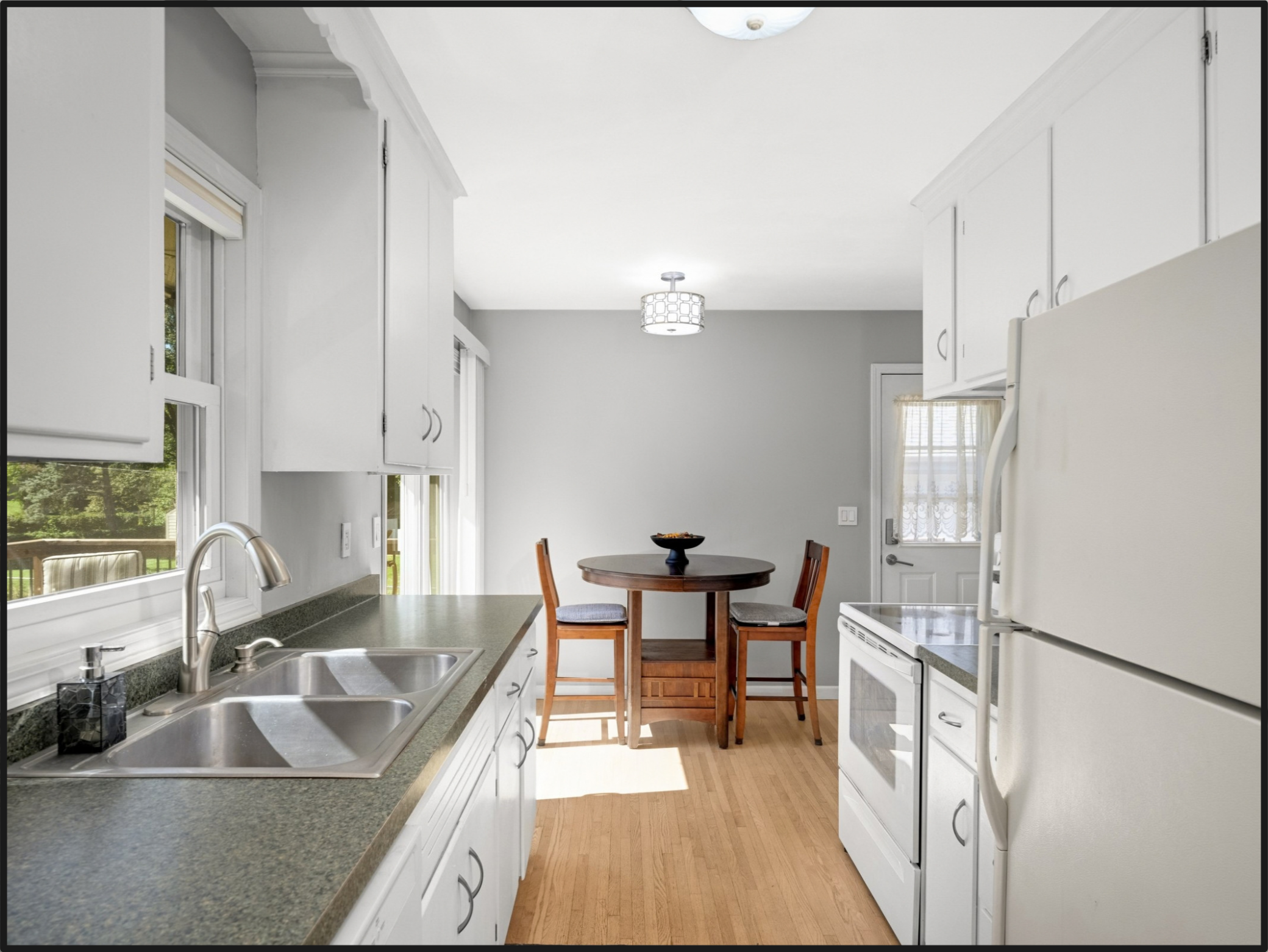 5817 Pearson Drive Property Photo 3