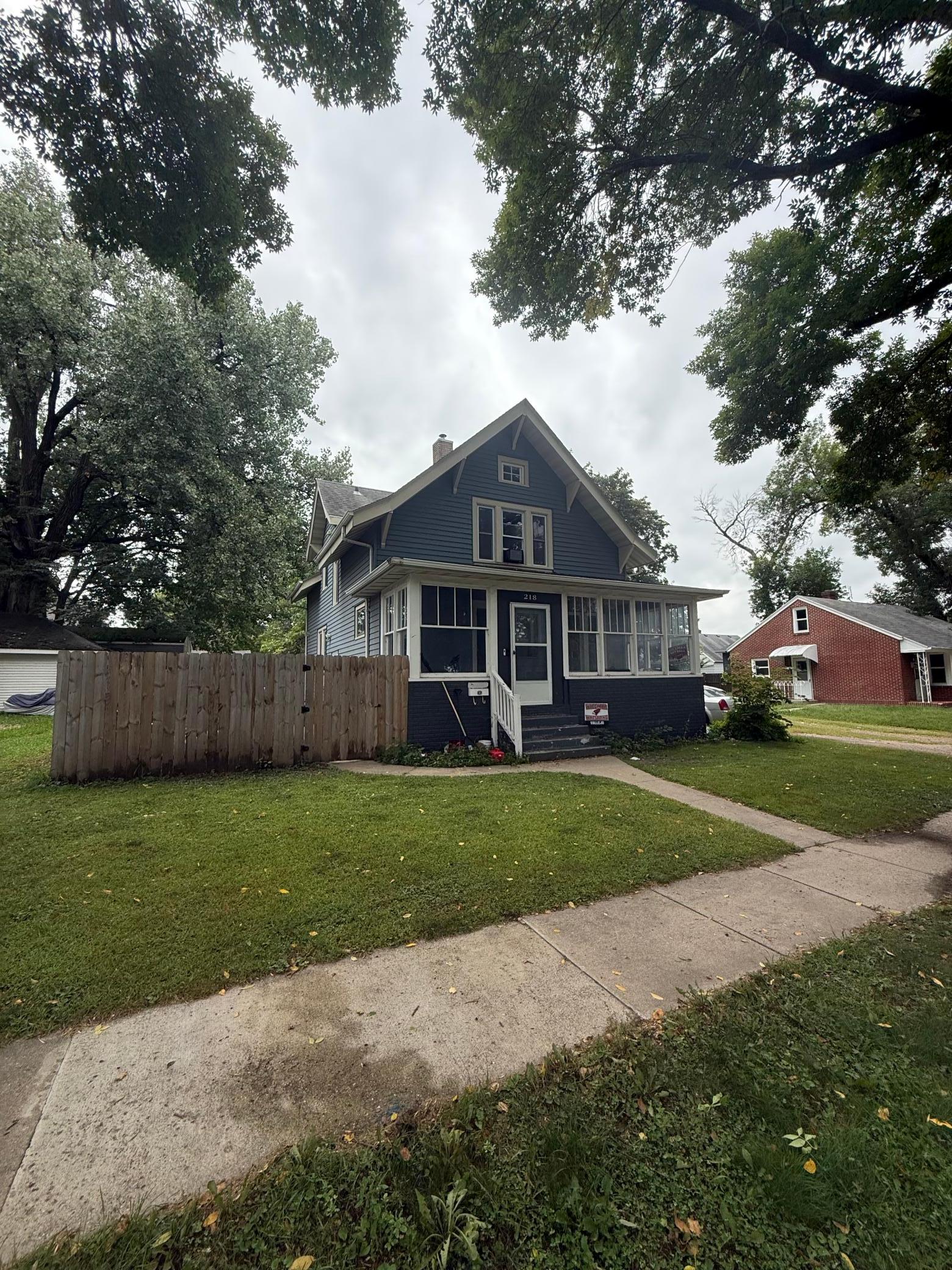 218 Augusta Avenue SE