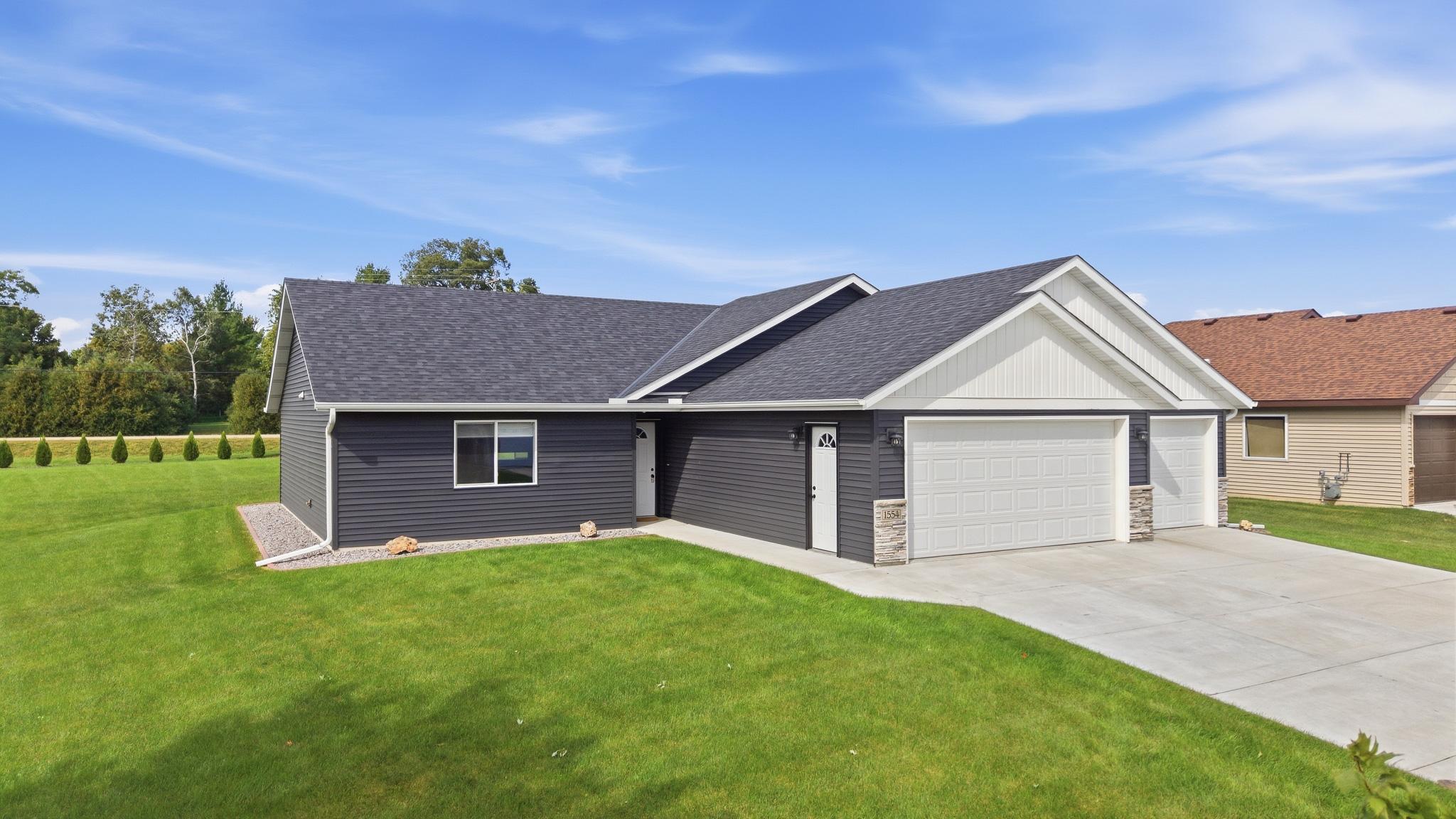1554 Gray Fox Drive Ne Property Photo 1
