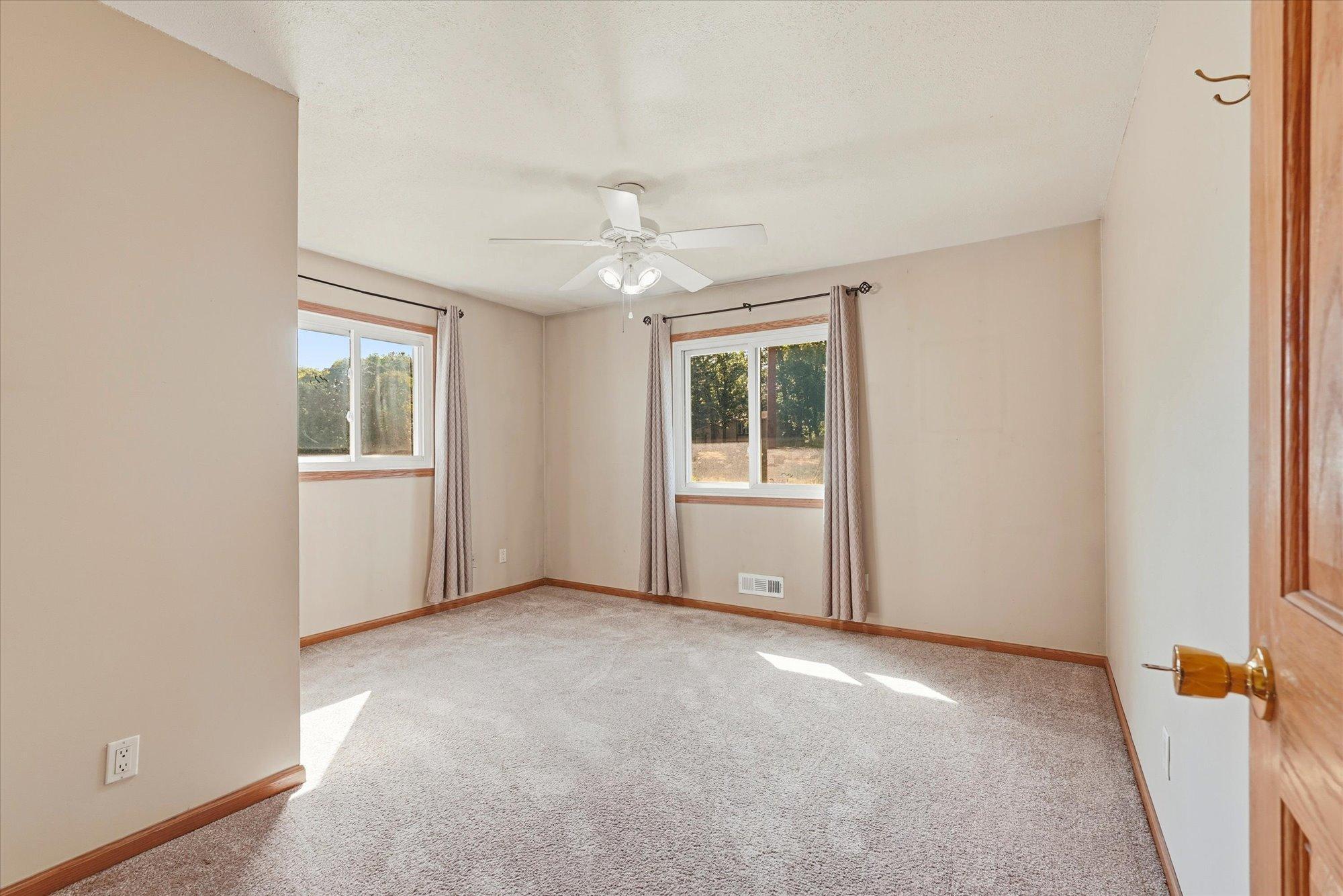 1721 Deerwood Drive Property Photo 20