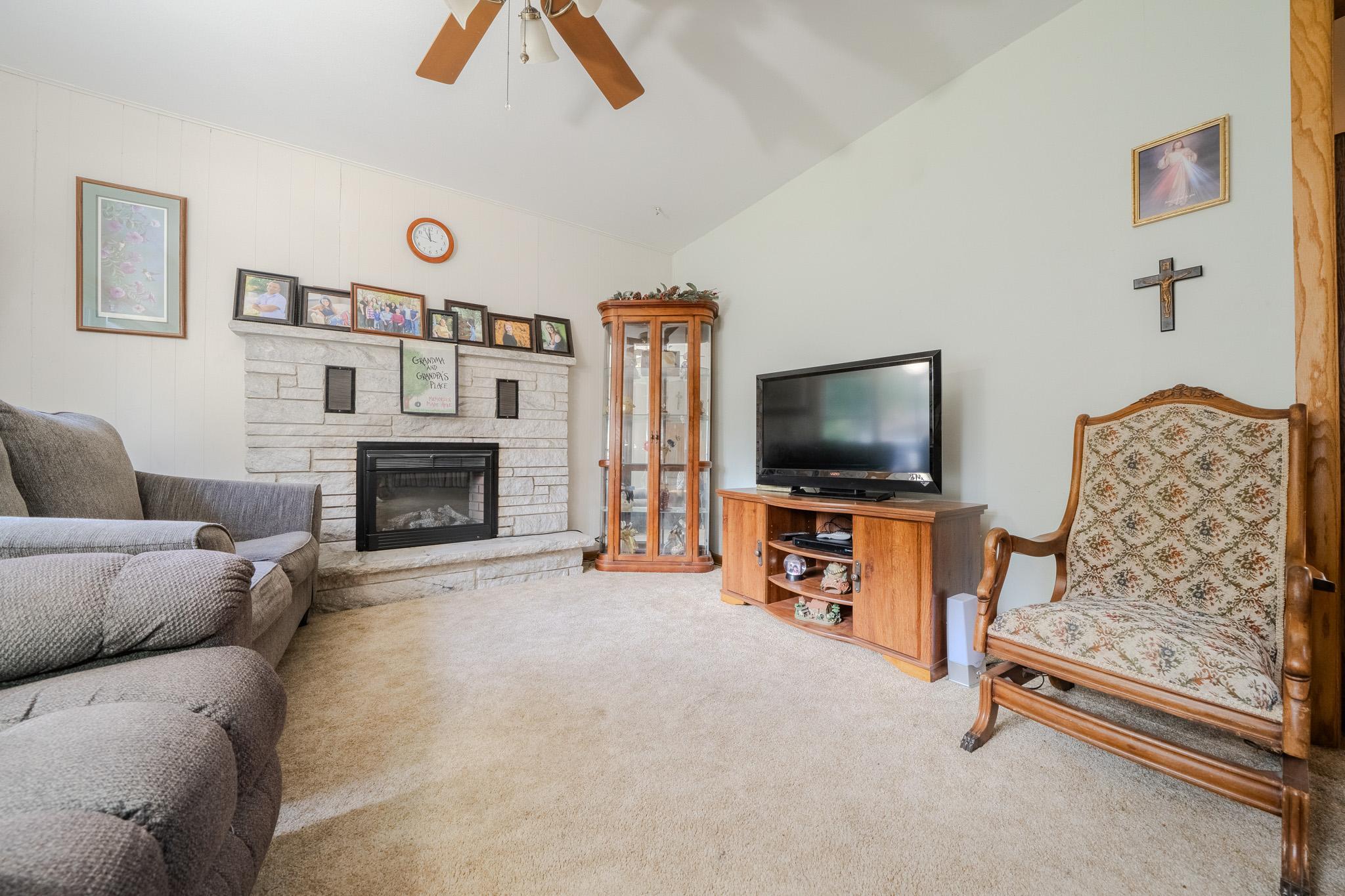 504 Degraff Avenue Property Photo 6