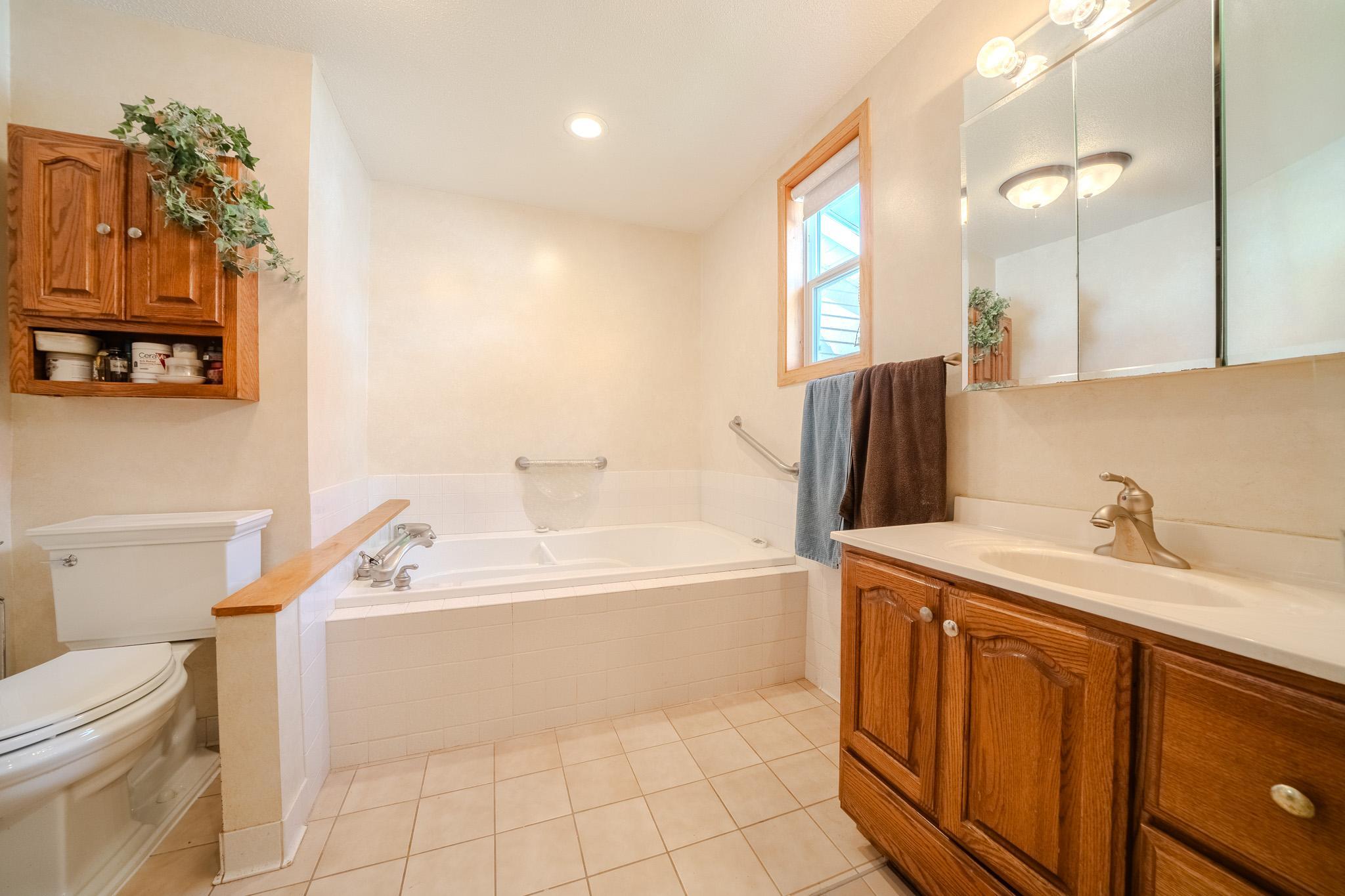 504 Degraff Avenue Property Photo 23