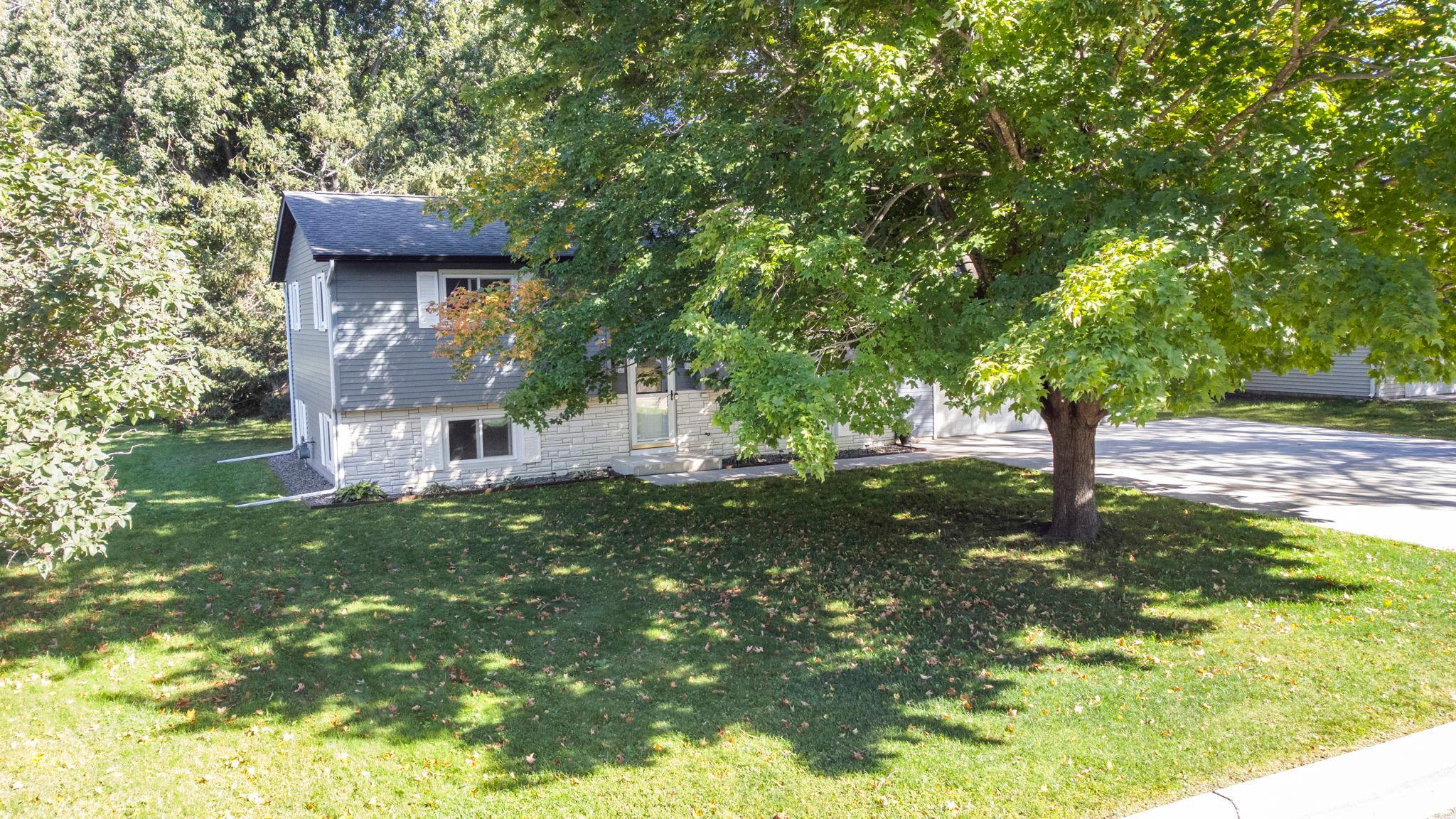 880 5th Street N Property Photo 8